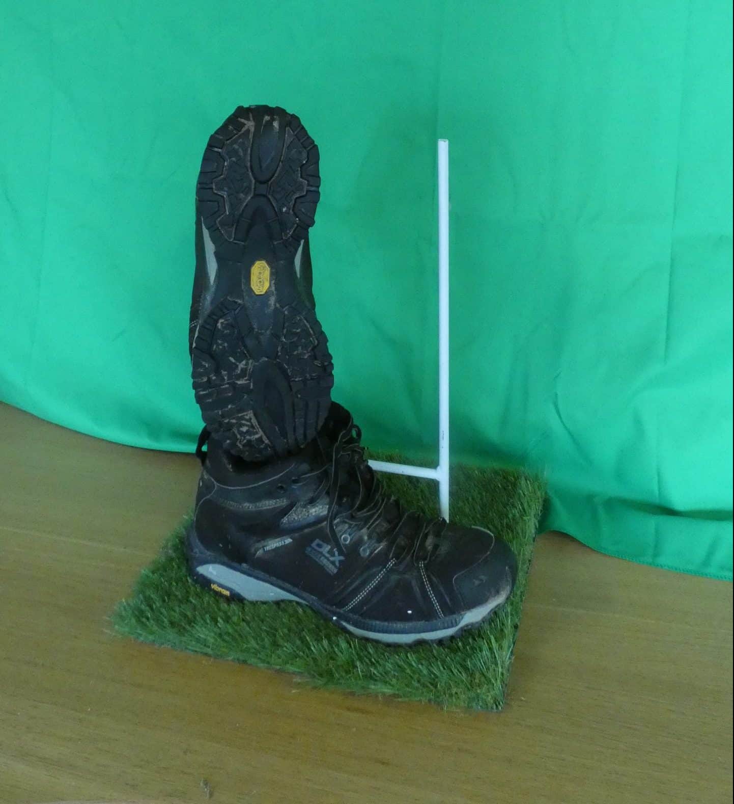 Pair of Men's Hiking Boots - kitround kitround product