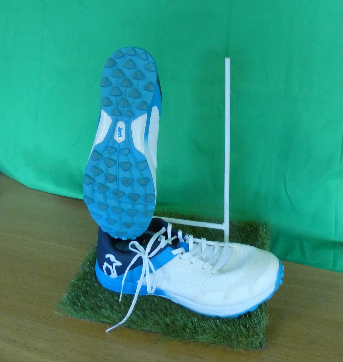 Pair of Men's Kookaburra Cricket Shoes - kitround kitround product