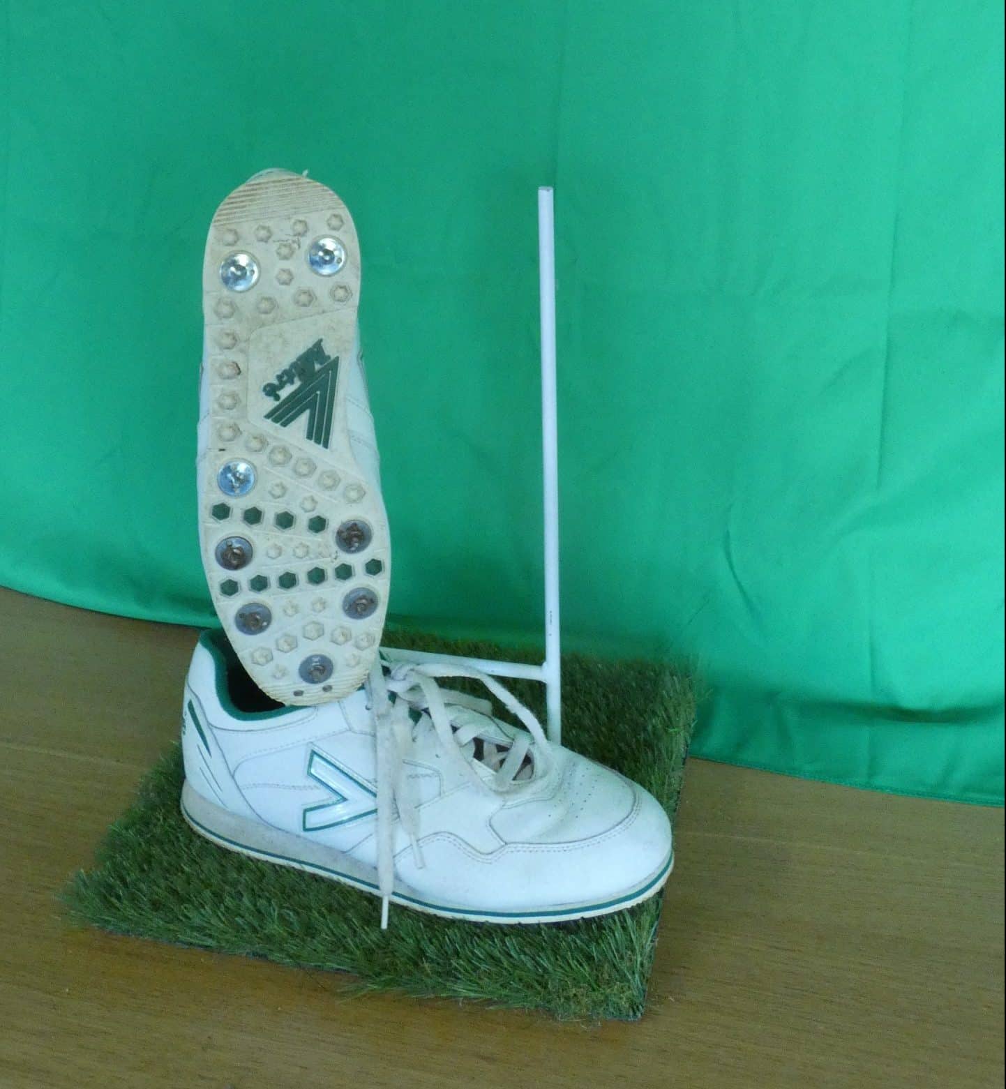 Pair of Men's Mitre Cricket Shoes - kitround kitround product