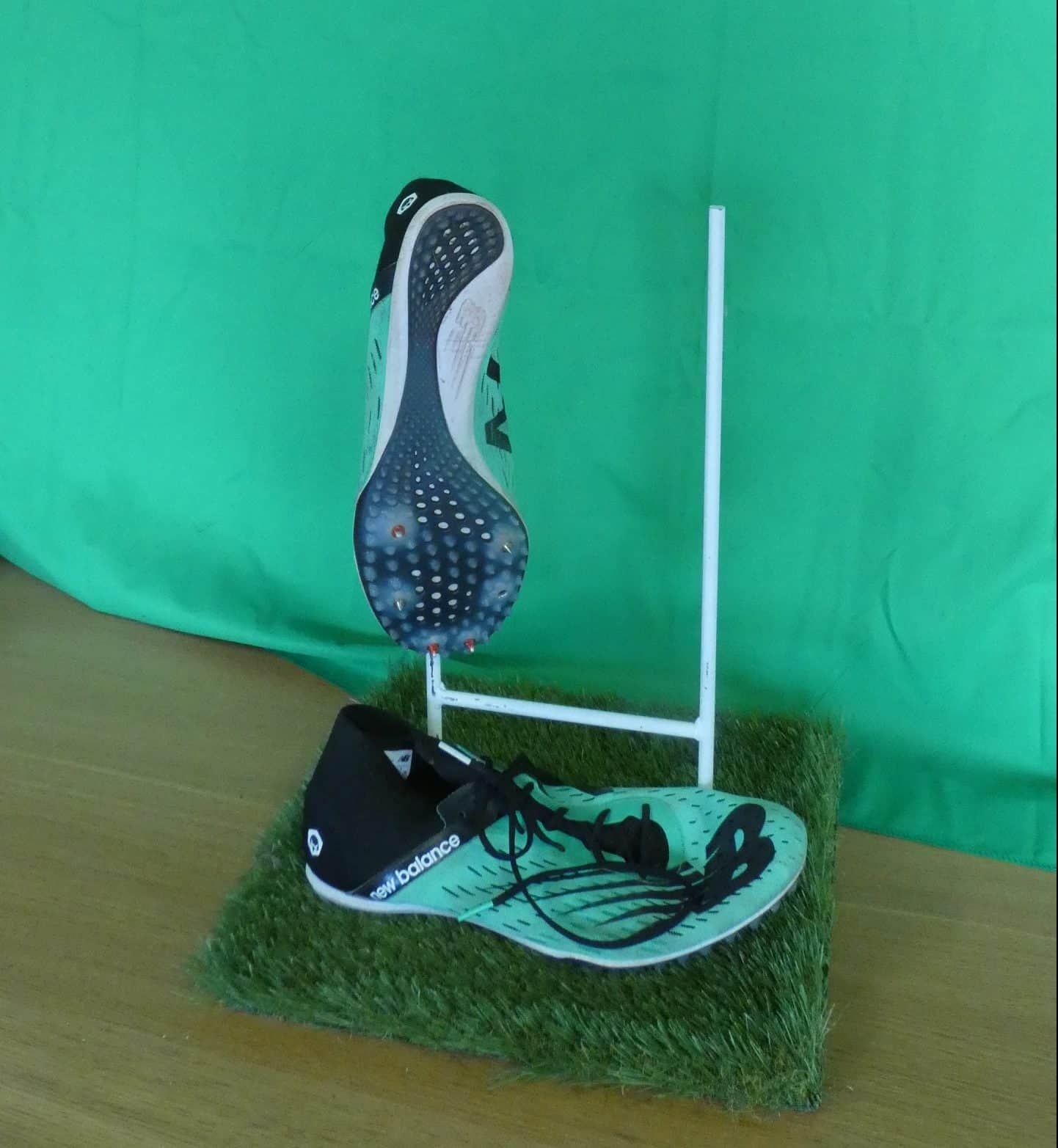 Pair of Men's New Balance Running Shoes - kitround kitround product