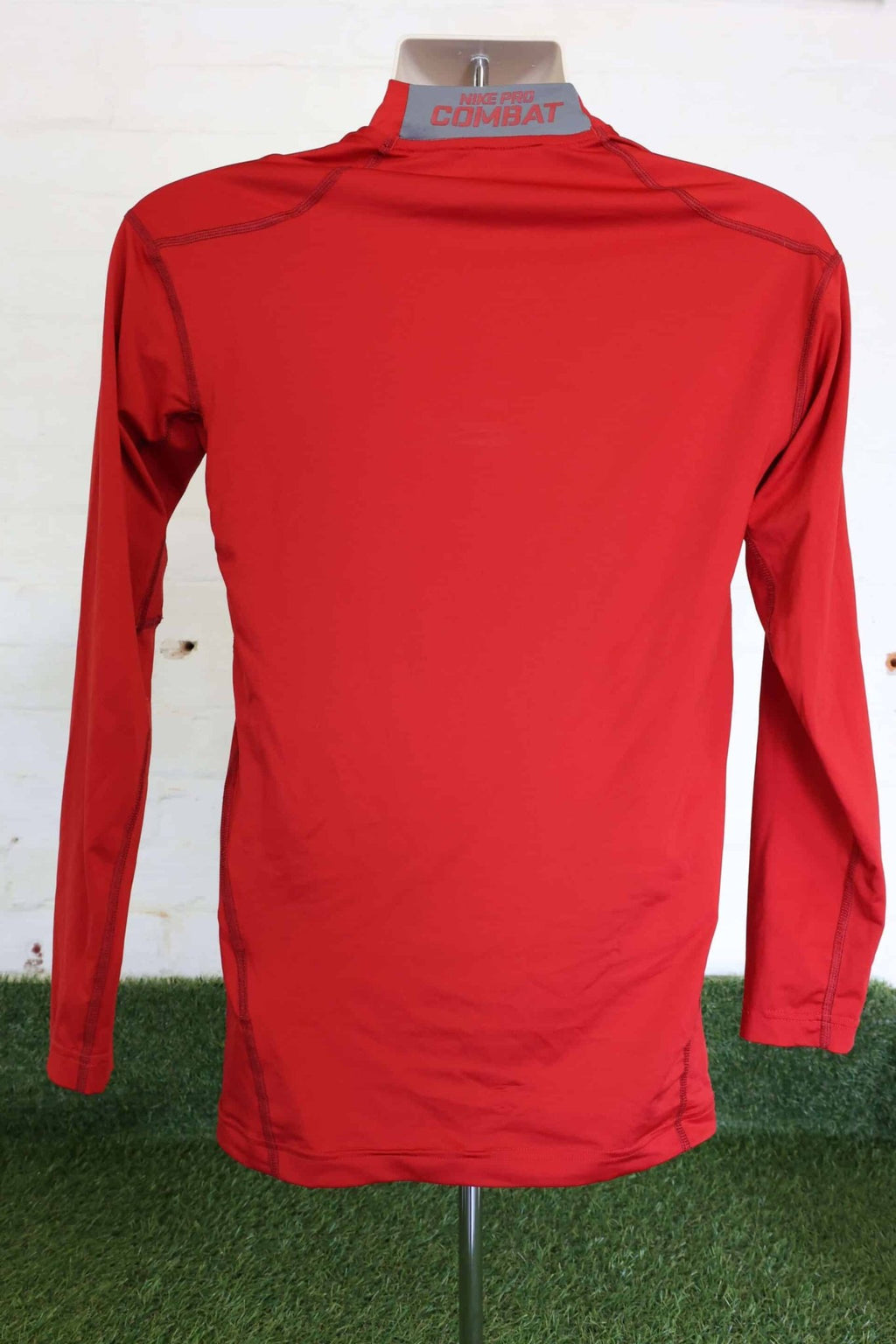 Pair of Men's Nike Long - Sleeved Underlayers - kitround kitround product