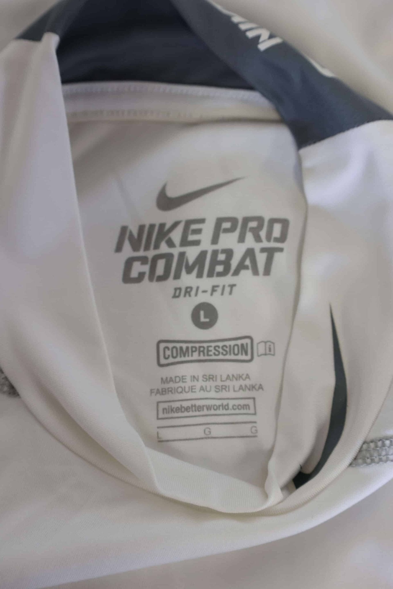 Pair of Men's Nike Long - Sleeved Underlayers - kitround kitround product