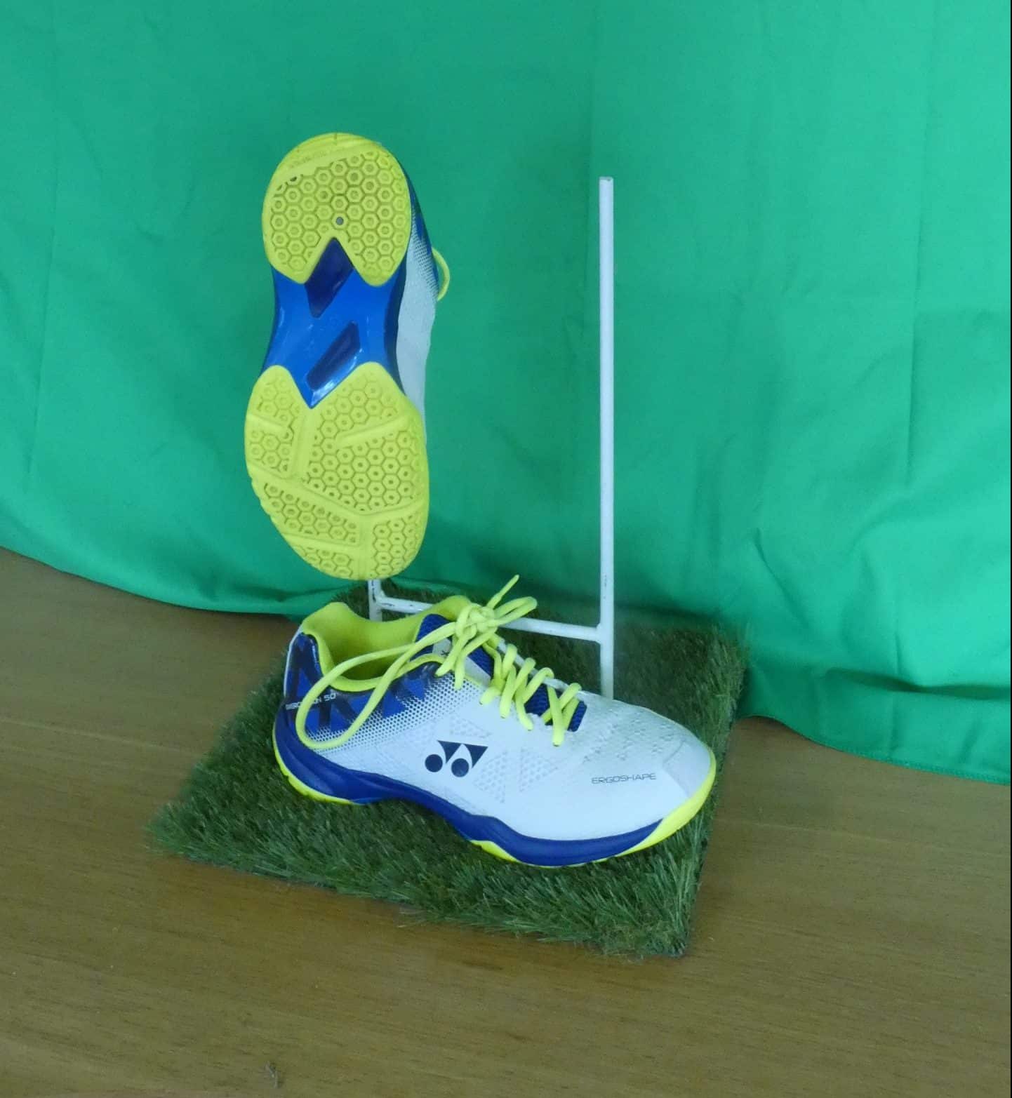 Pair of Men's Yonex Trainers - kitround kitround product