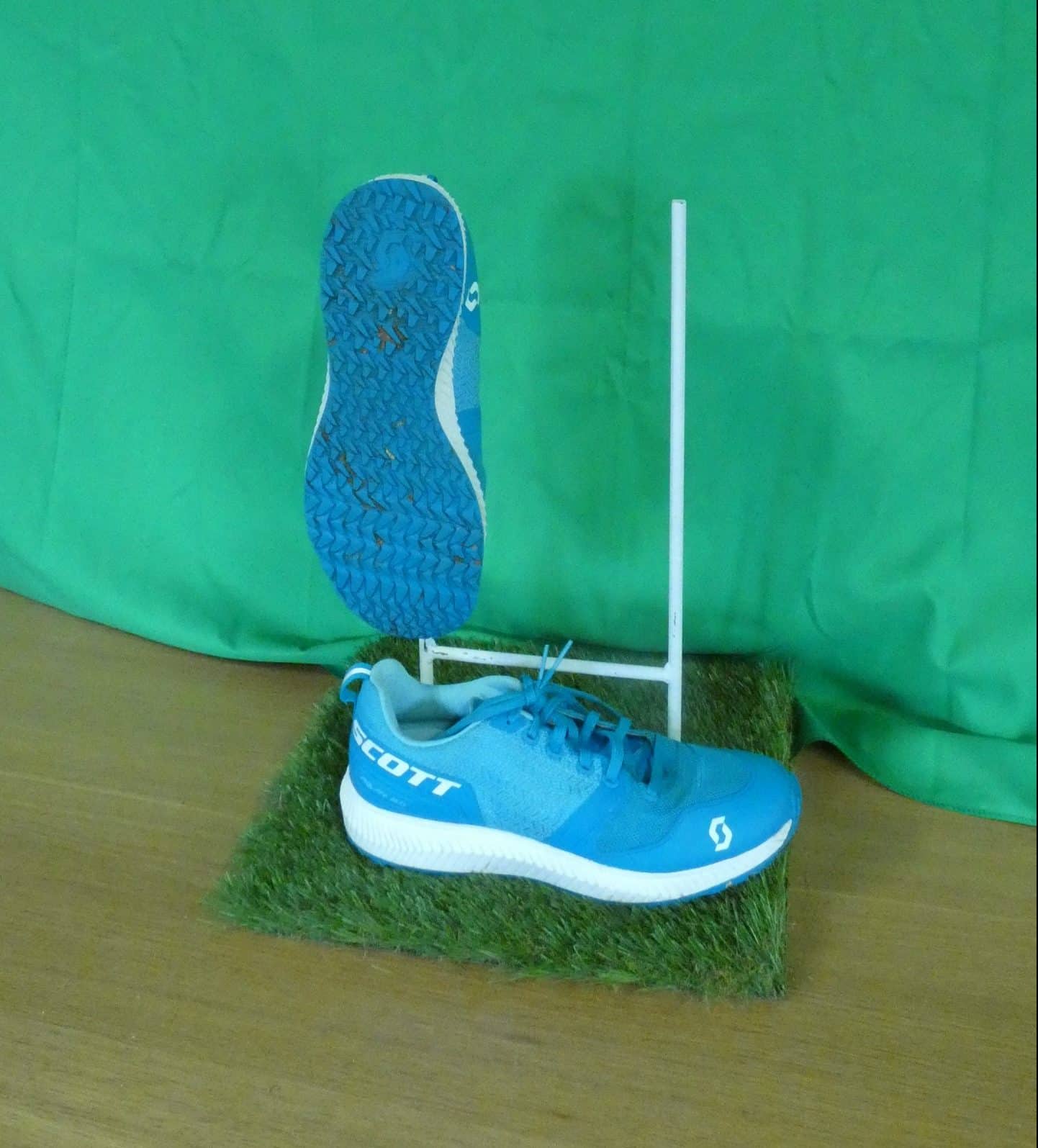 Pair of Women's Scott Trainers - kitround kitround product