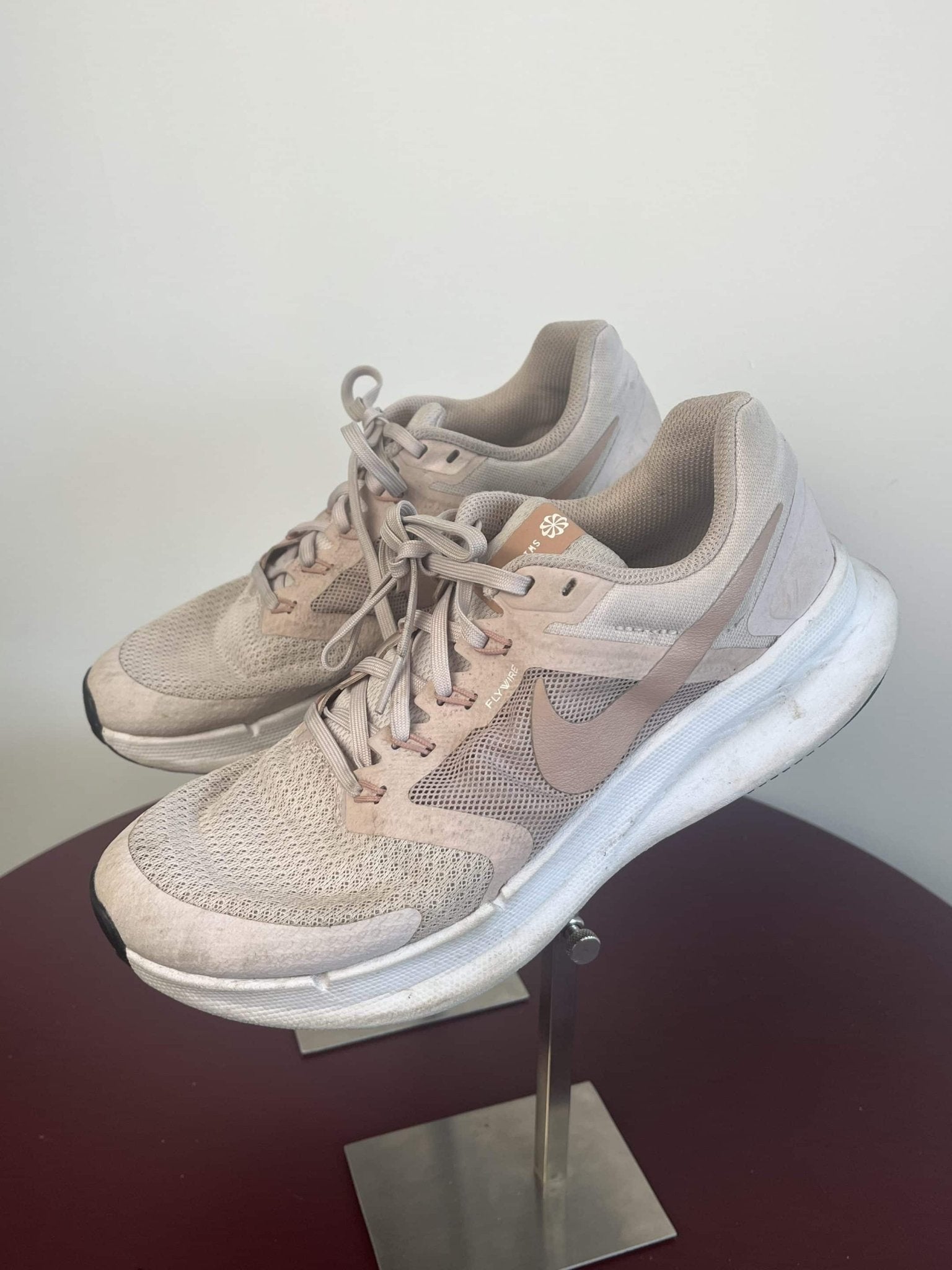 Pink Nike Athletic Trainers - kitround kitround product