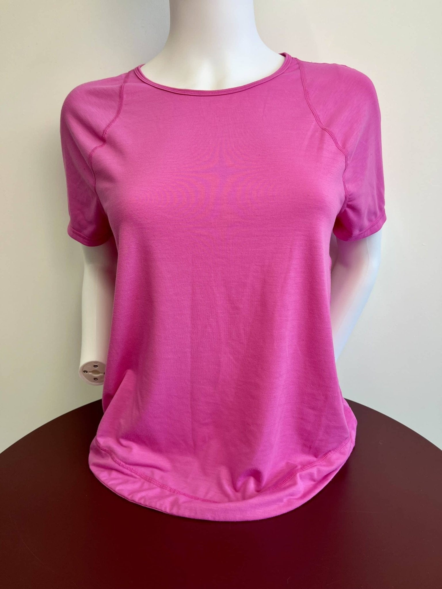 Pink Short Sleeve Sweaty Betty T-Shirt - kitround kitround product