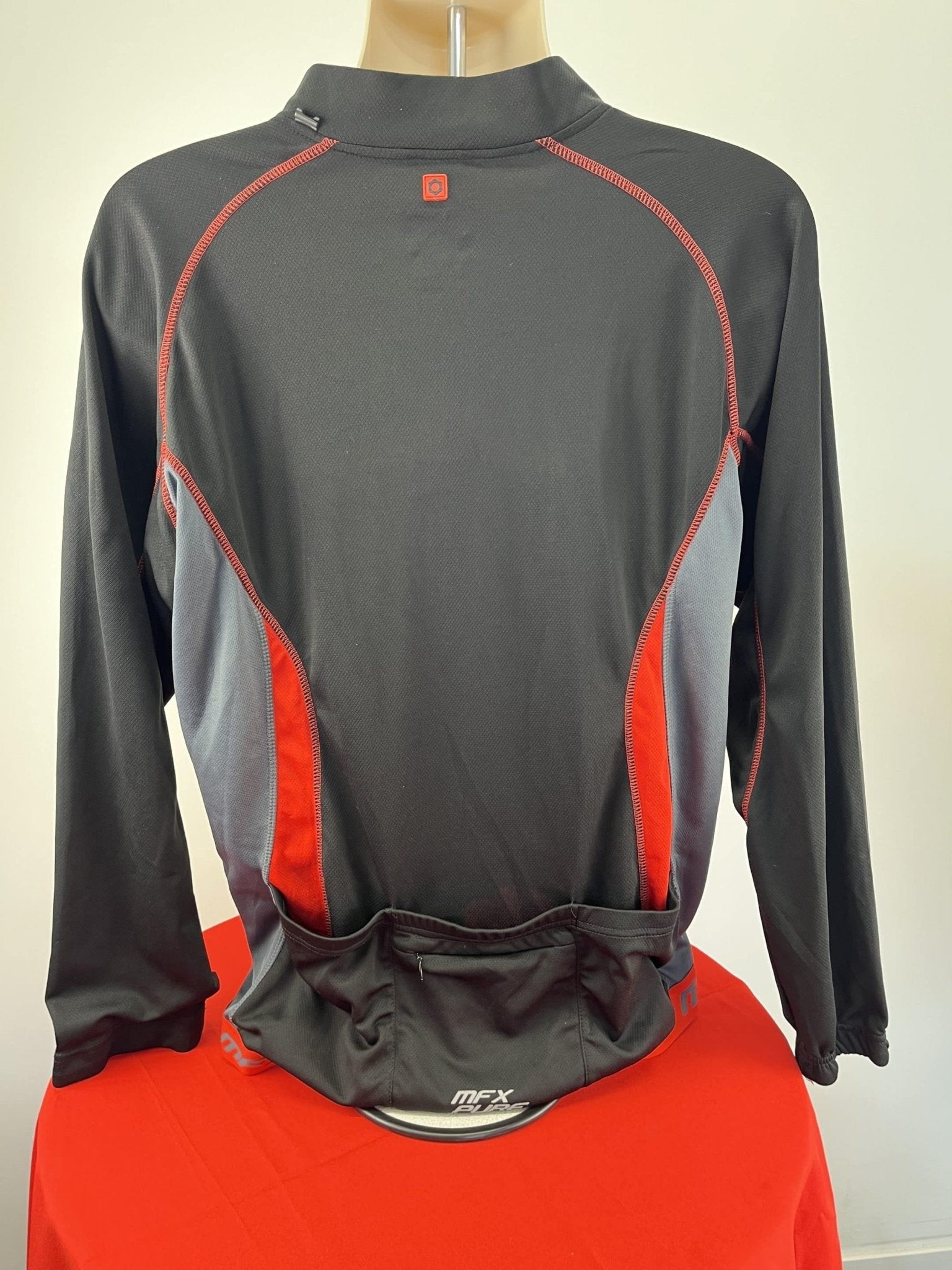 Precision Cycling Longsleeved Jacket - kitround kitround product