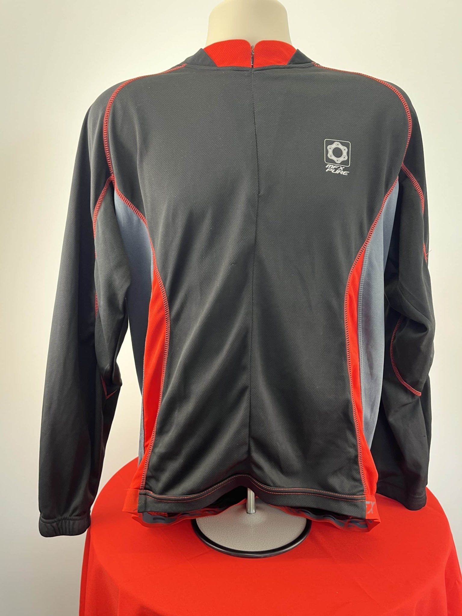 Precision Cycling Longsleeved Jacket - kitround kitround product