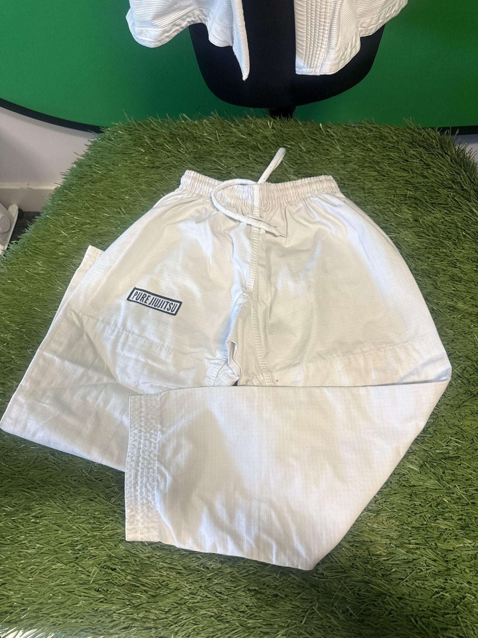 Pure Jujitsu, jacket and trousers - kitround kitround product