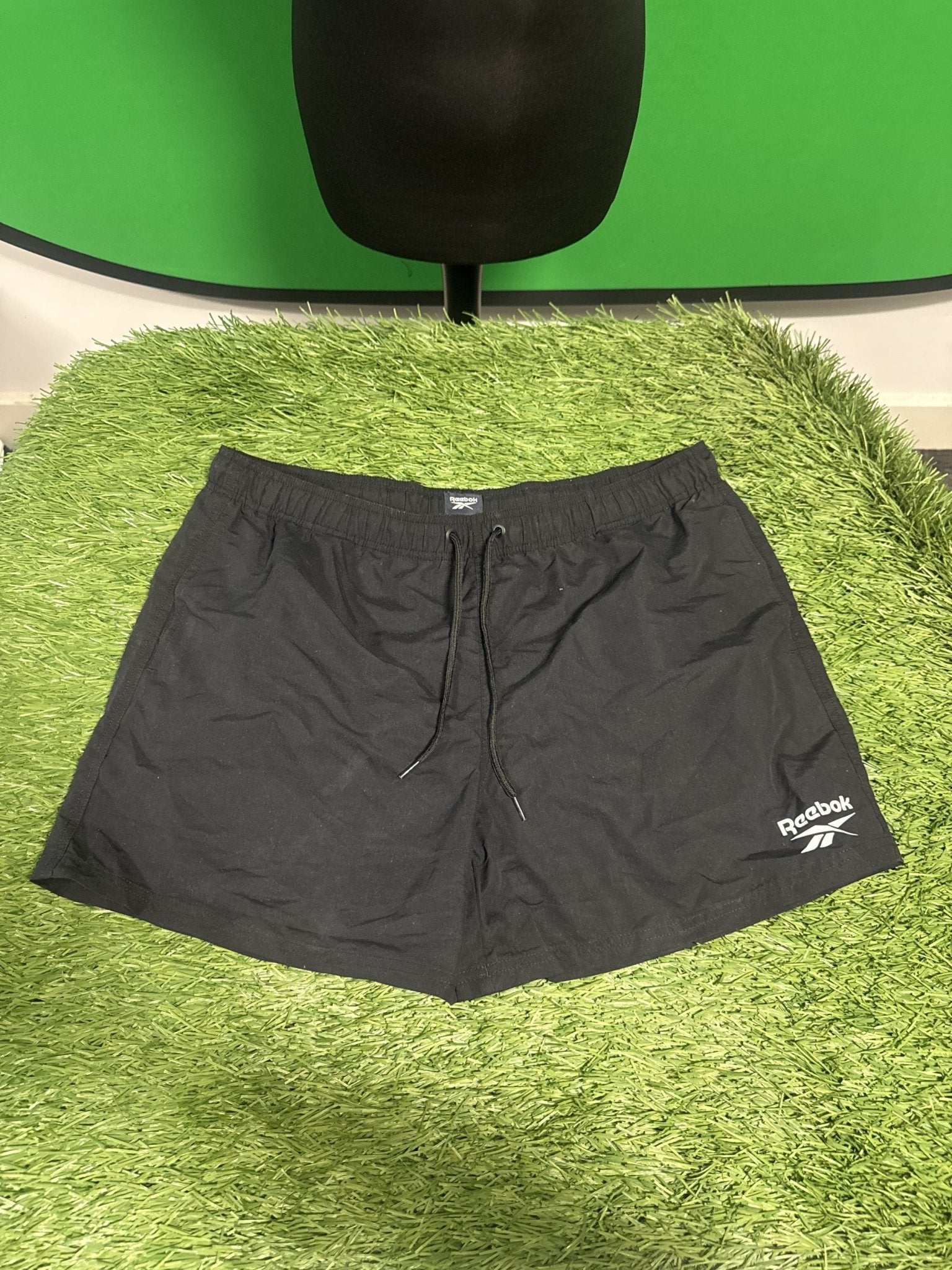 Reebok Black Athletic Shorts - kitround kitround product