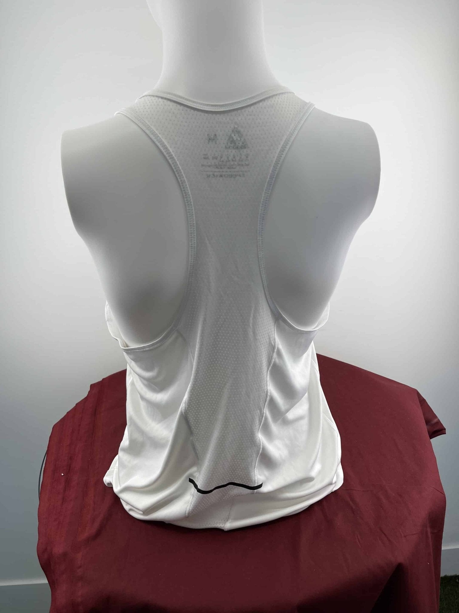 Reebok Women's White Vest - kitround kitround product