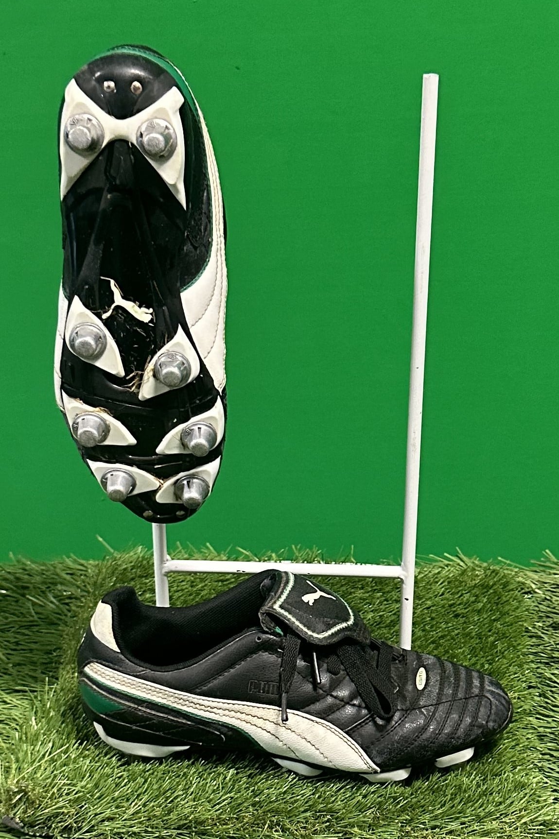 Rugby Boots - kitround London Irish Foundation product
