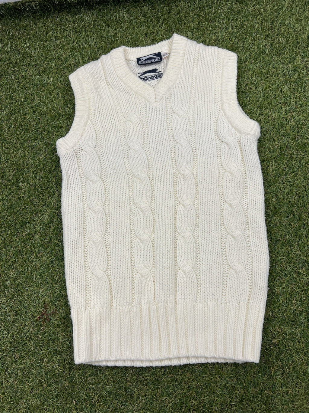 Slazenger White Knitted Jumper - kitround kitround product