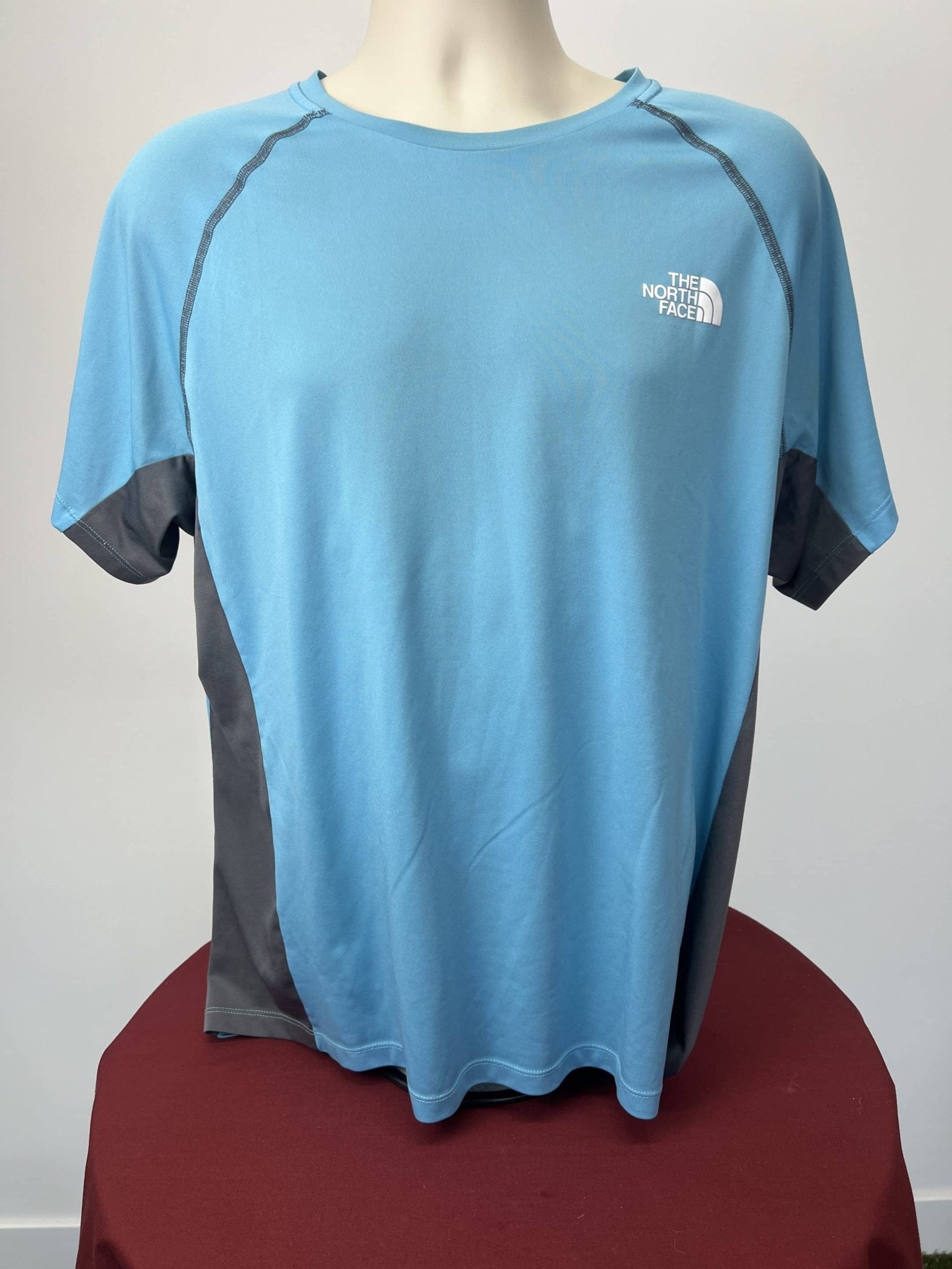 The North Face Blue - Light Athletic T-Shirt - kitround kitround product