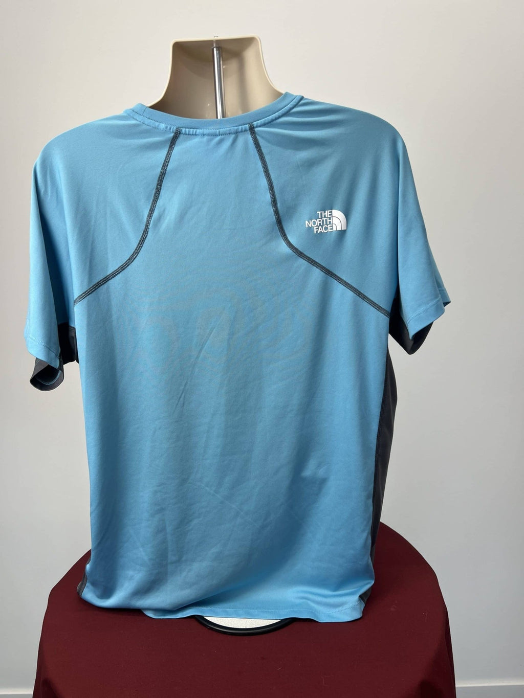 The North Face Blue - Light Athletic T-Shirt - kitround kitround product