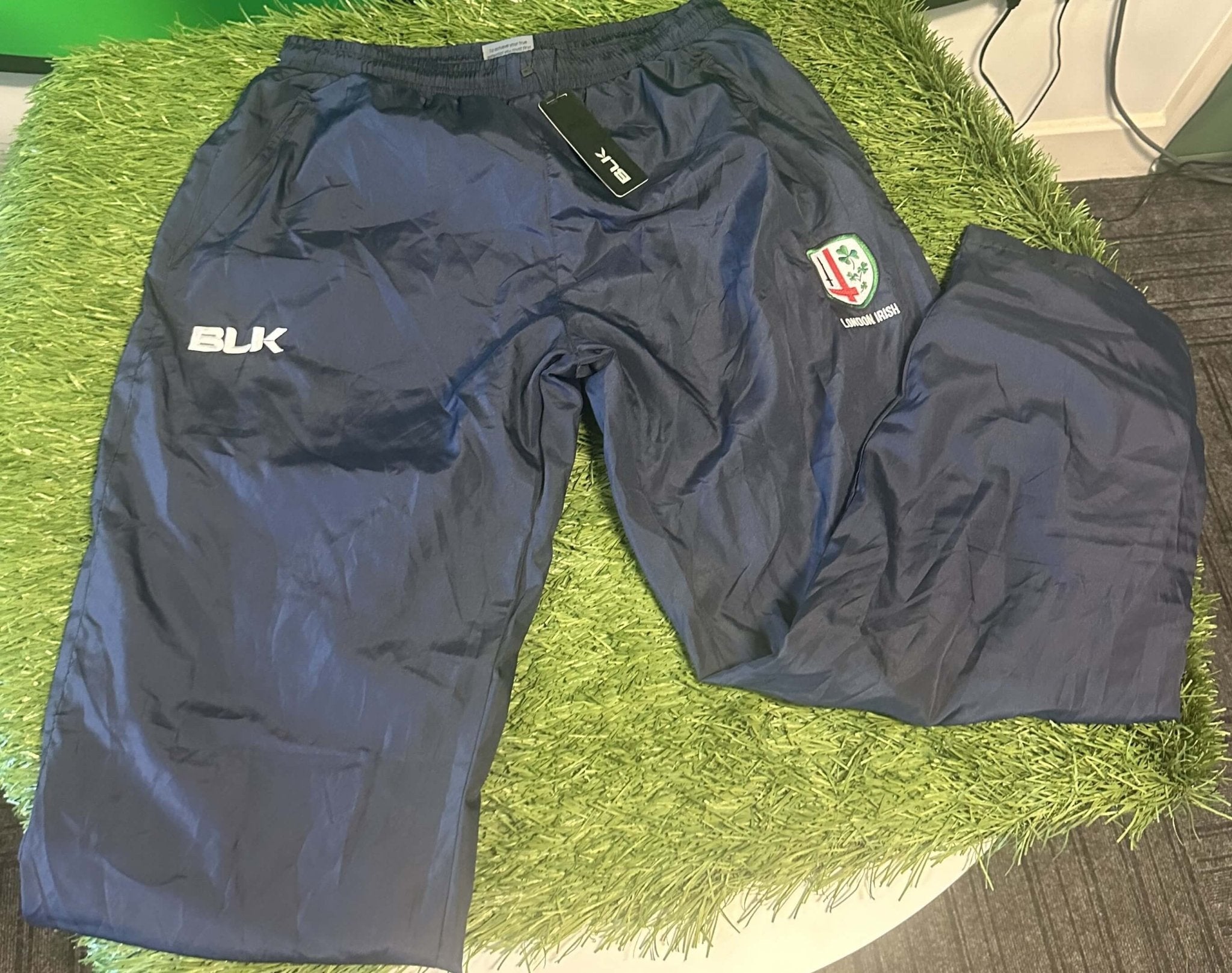 Training Tracksuit Bottoms - kitround London Irish Foundation product
