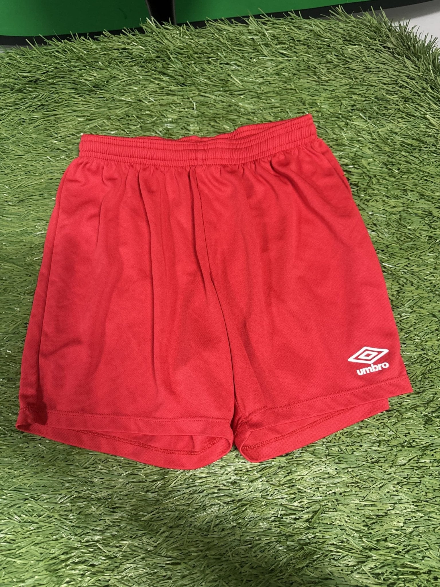 Umbro Red Football Shorts - kitround kitround product