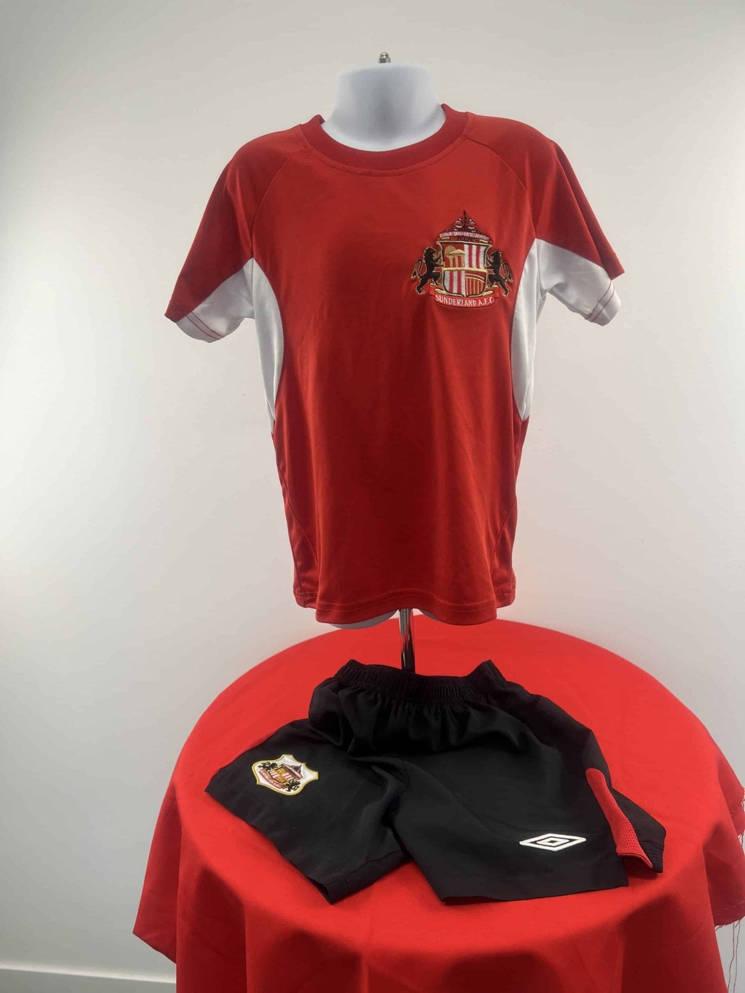 Umbro Sunderland AFC Kids Football Kit Size S - kitround kitround product