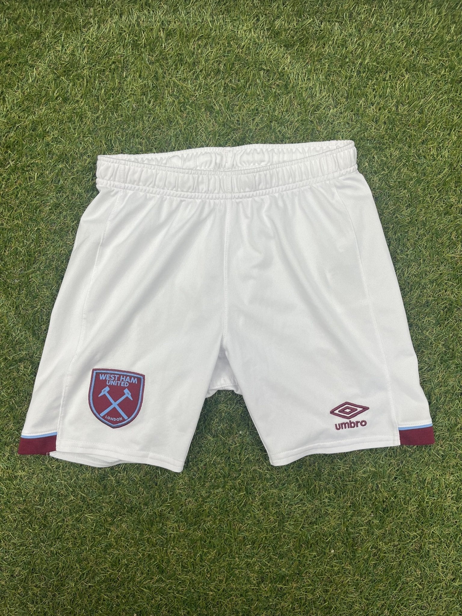 Umbro Youths West Ham United Football Shorts (134cm) - kitround kitround product