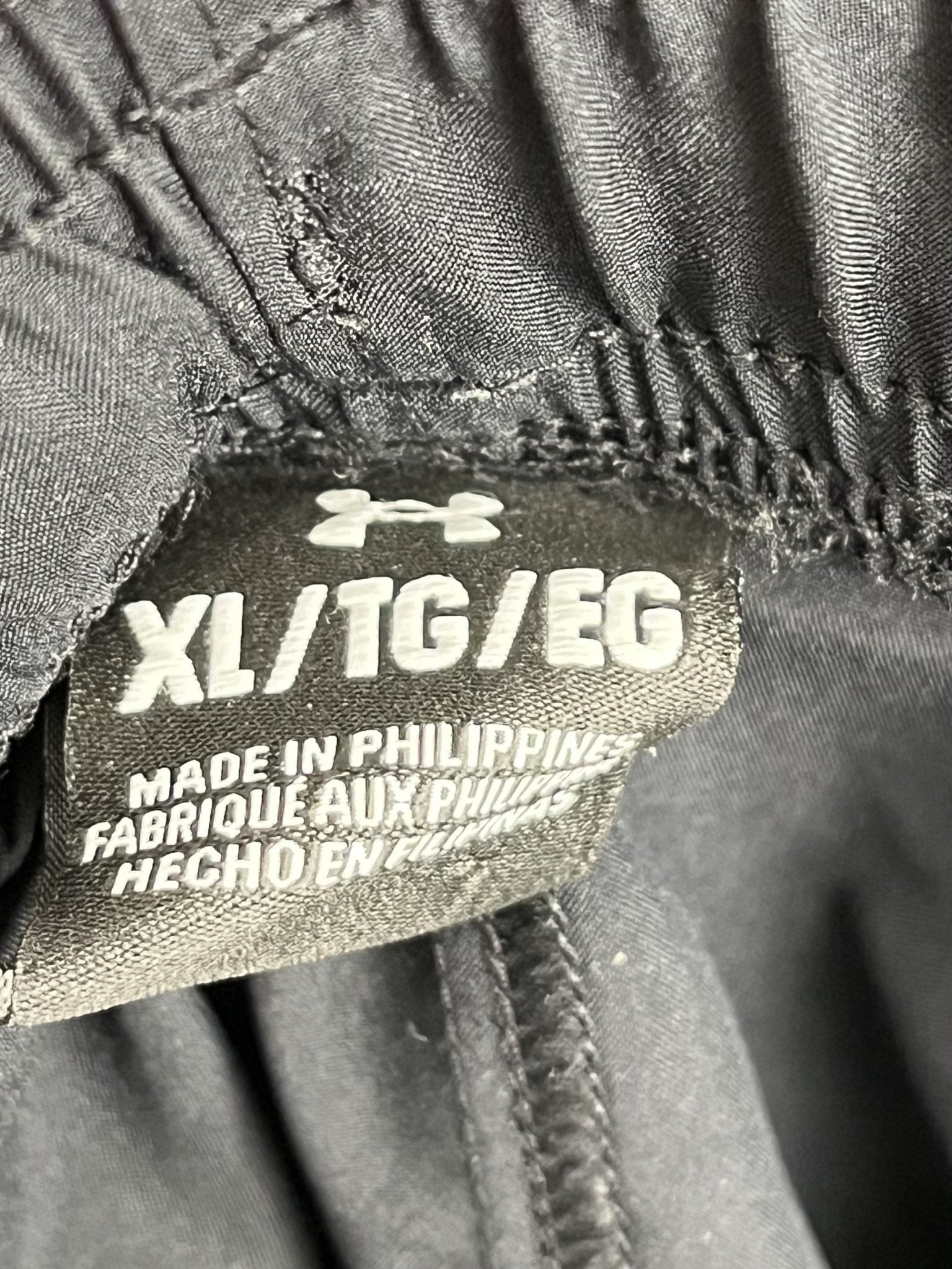 Under Armour Black Shorts - kitround kitround product