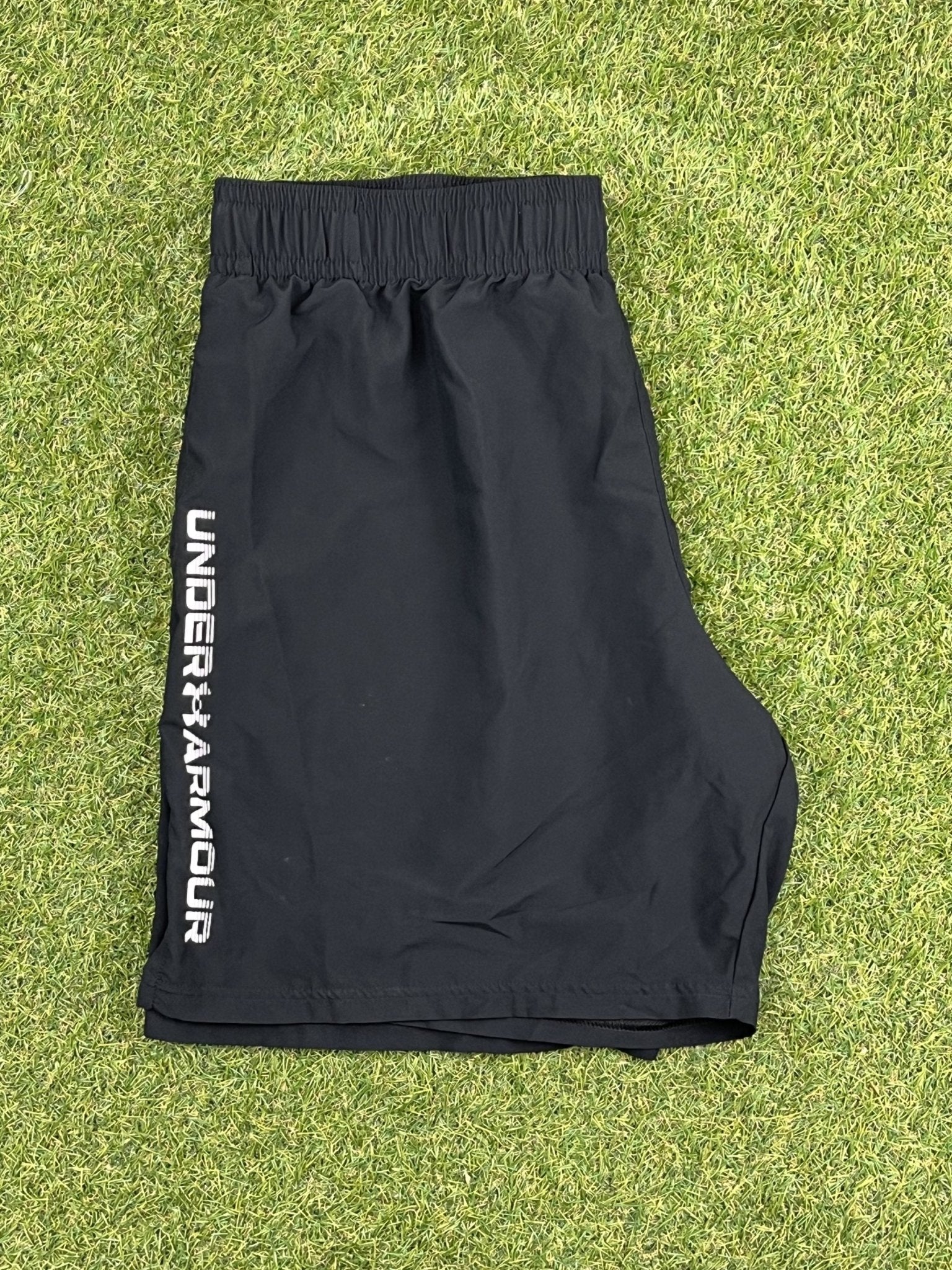 Under Armour Black Shorts - kitround kitround product