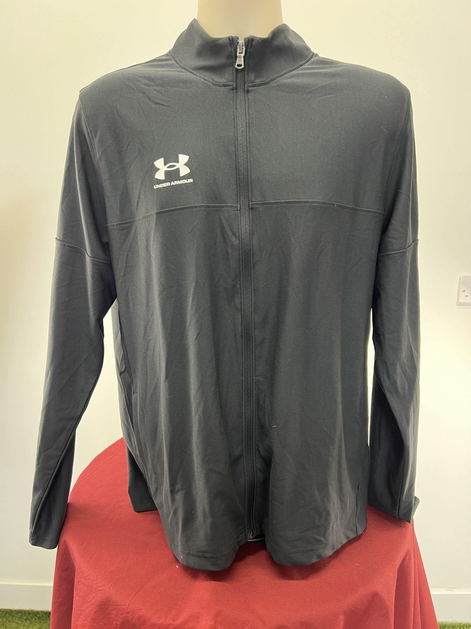 Under Armour Black Track Jacket - kitround kitround product