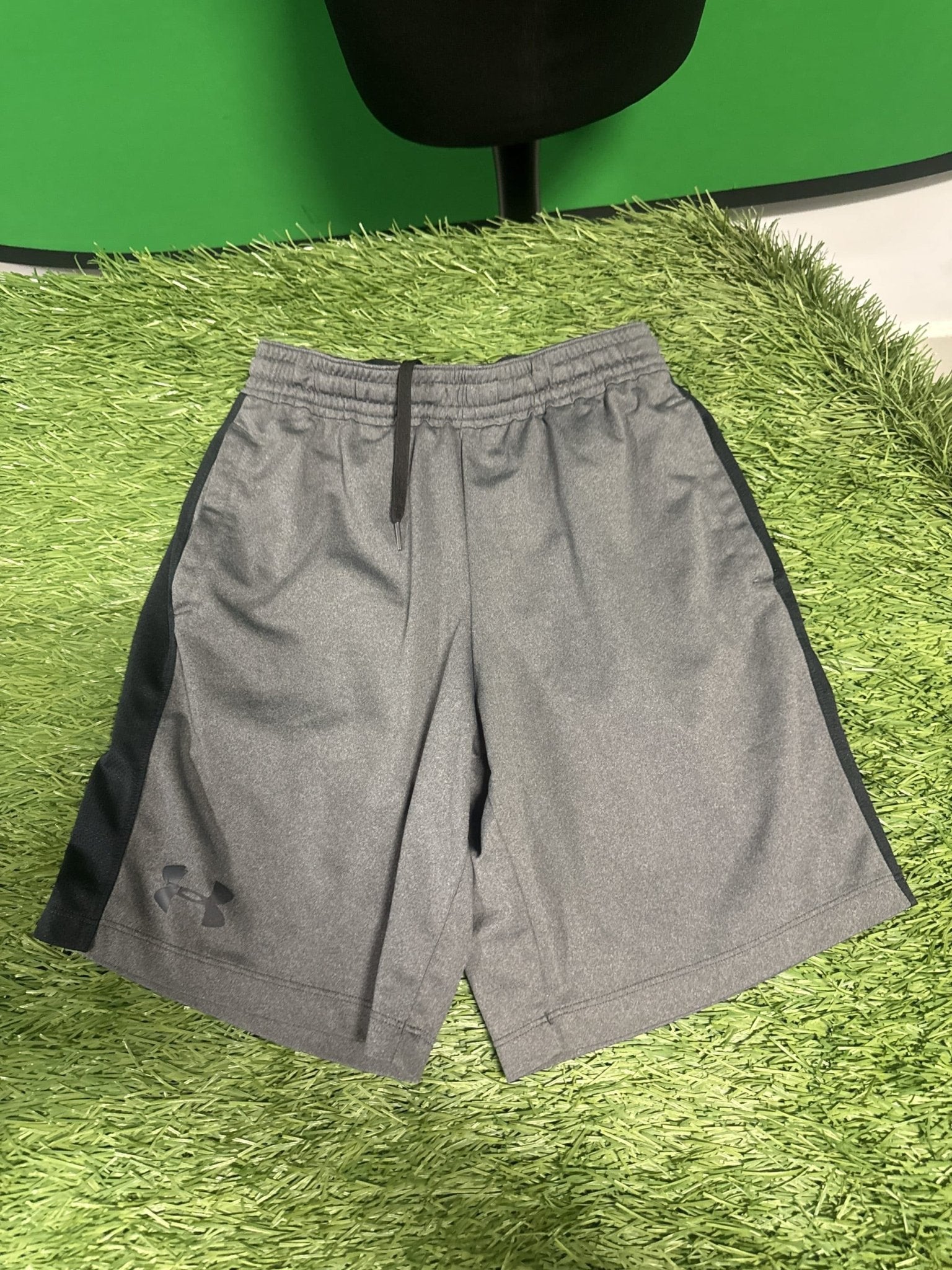 Under Armour Grey Training Shorts - kitround kitround product