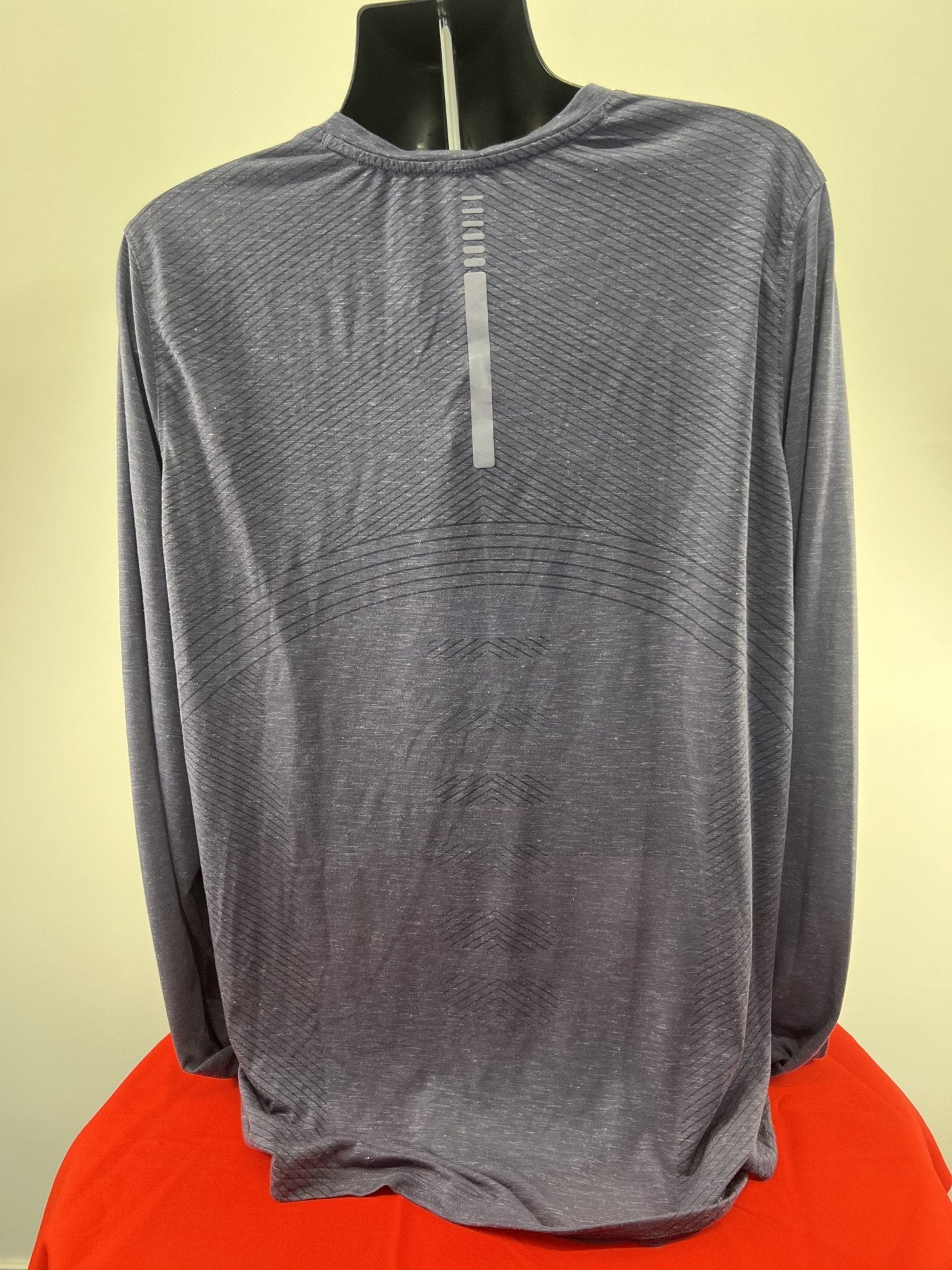 Under Armour Long Sleeve Athletic Top - kitround kitround product