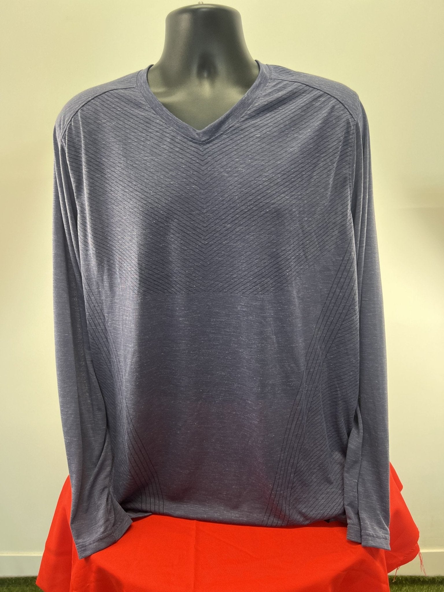 Under Armour Long Sleeve Athletic Top - kitround kitround product