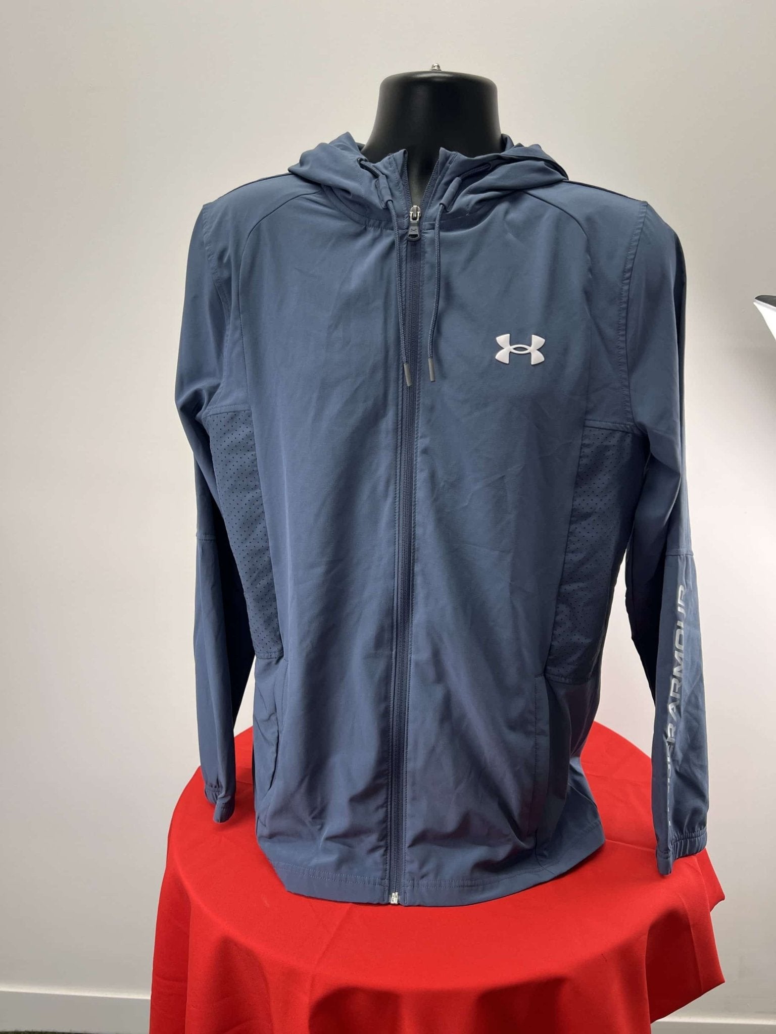Under Armour Men's Athletic Jacket - kitround kitround product