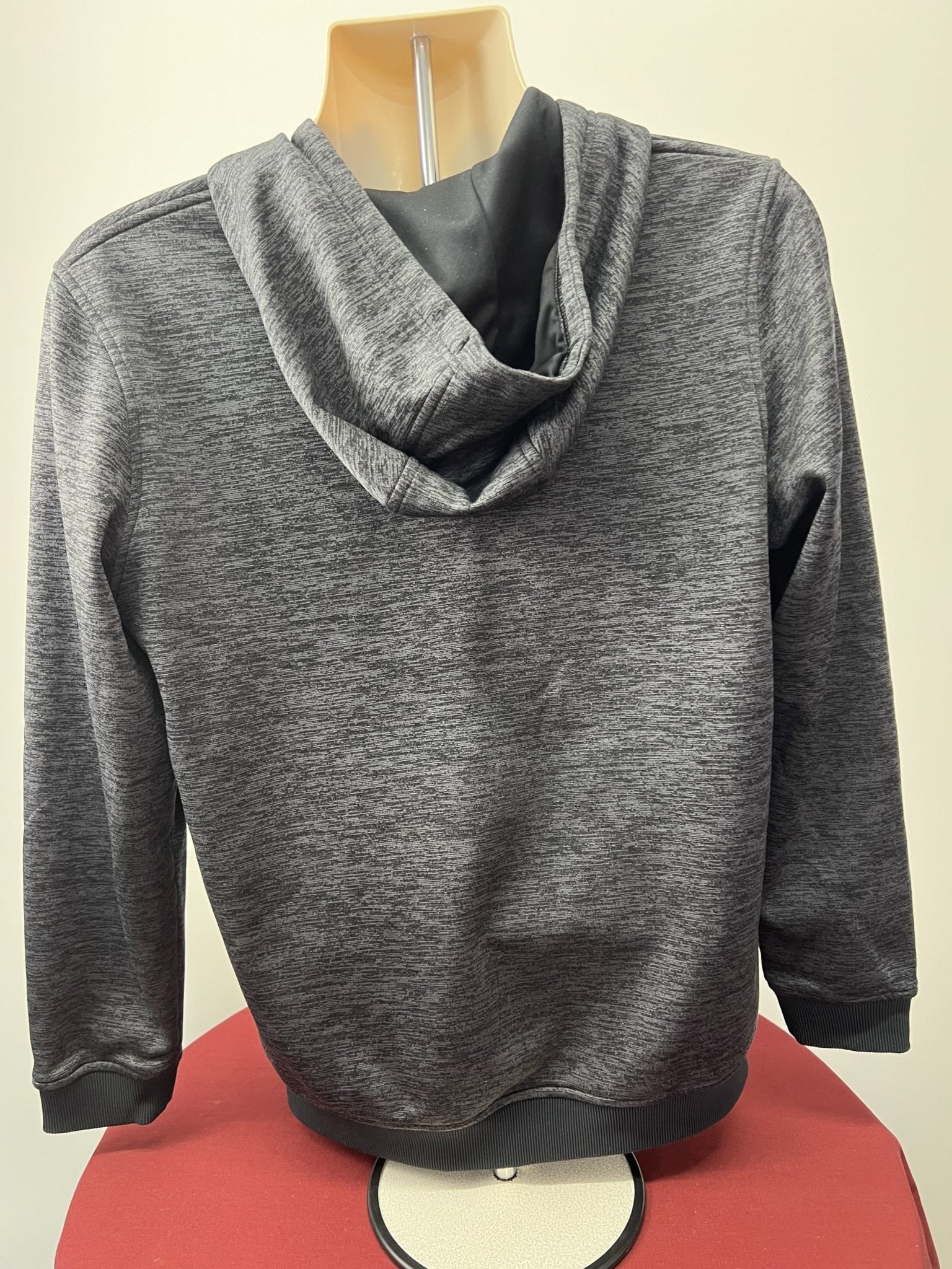 Under Armour Men's Black and Grey Hoodie - kitround kitround product