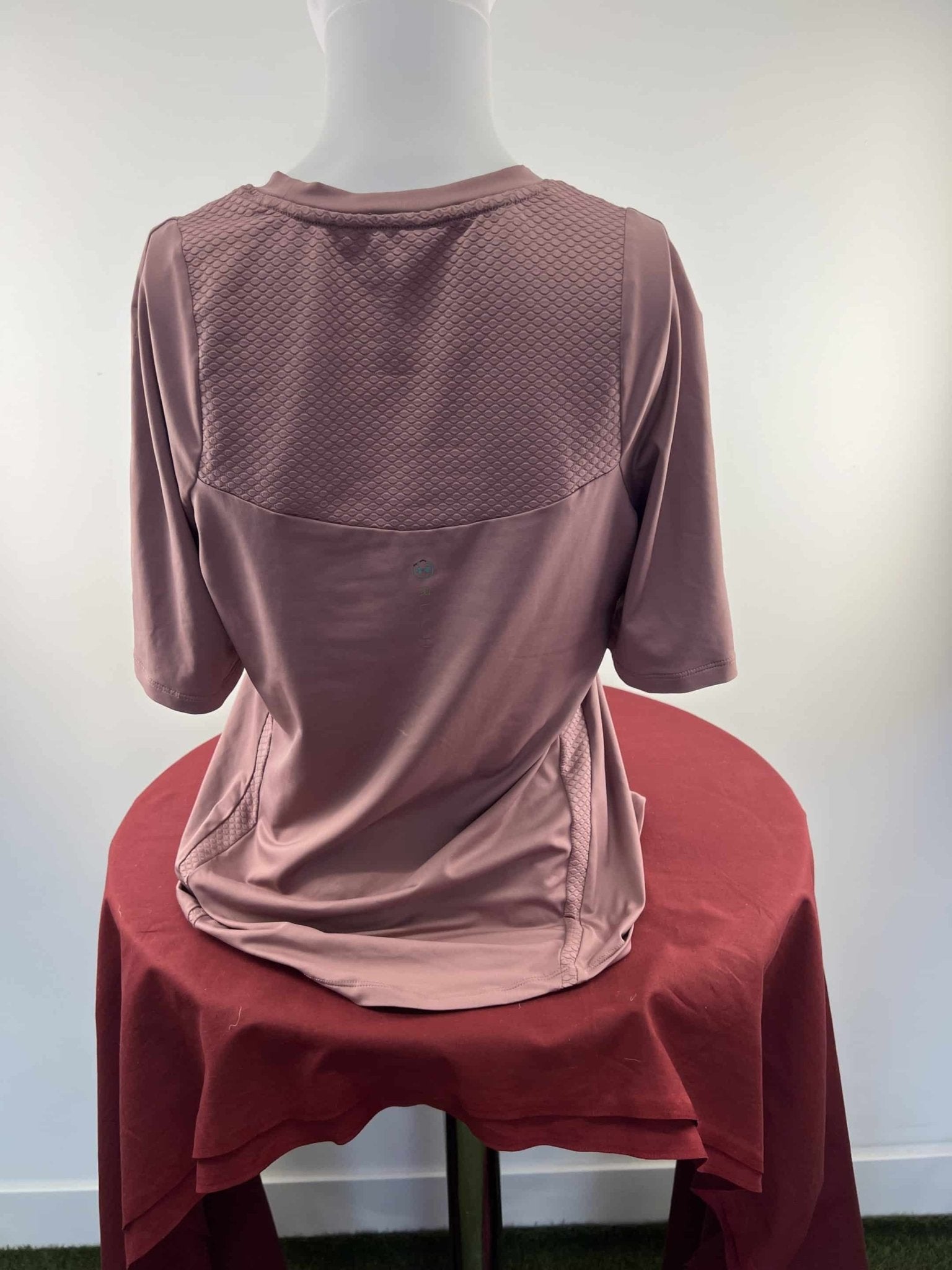 Under Armour Pink Sports T-Shirt - kitround kitround product