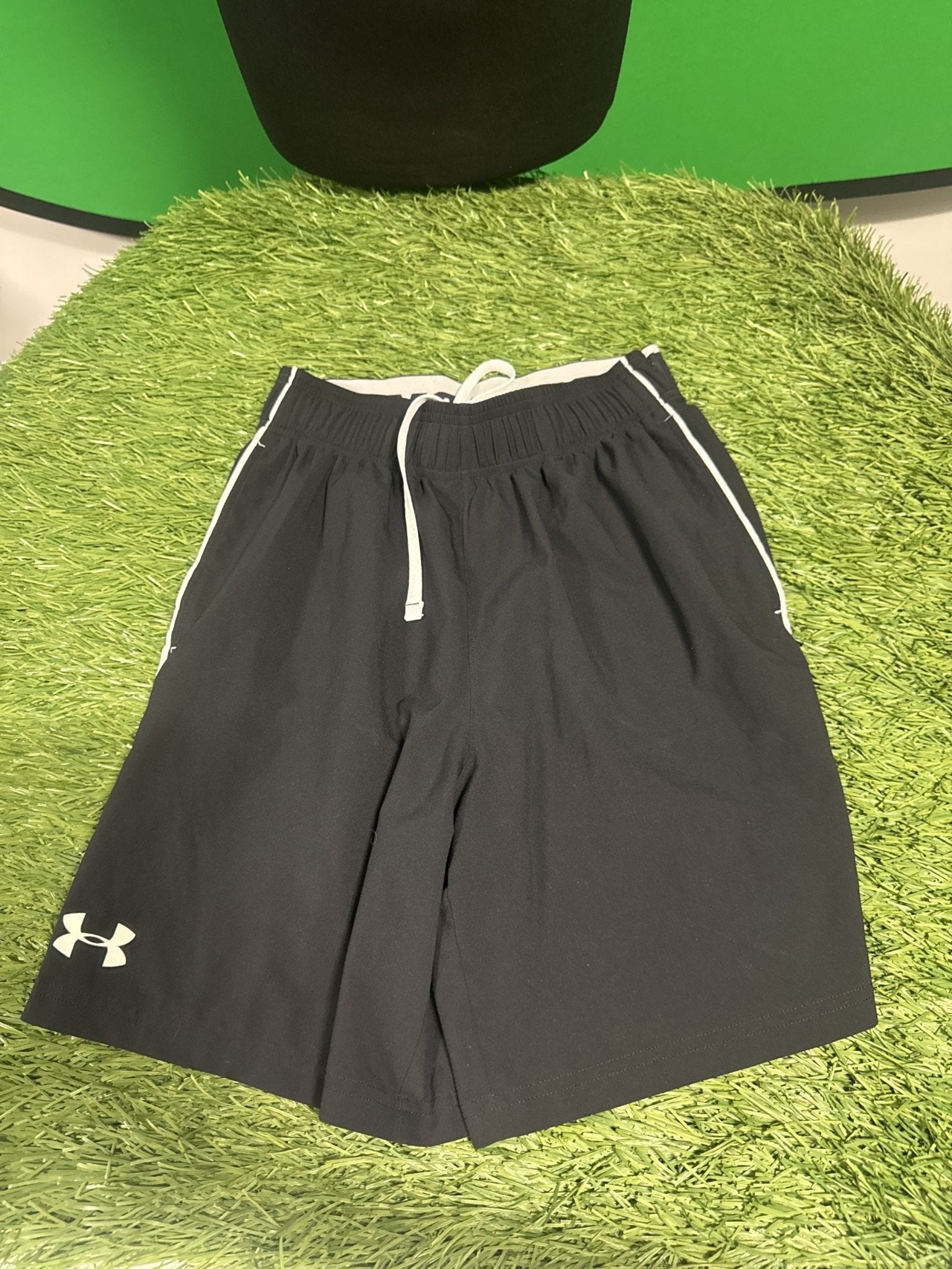 Under Armour Sports Shorts - kitround kitround product