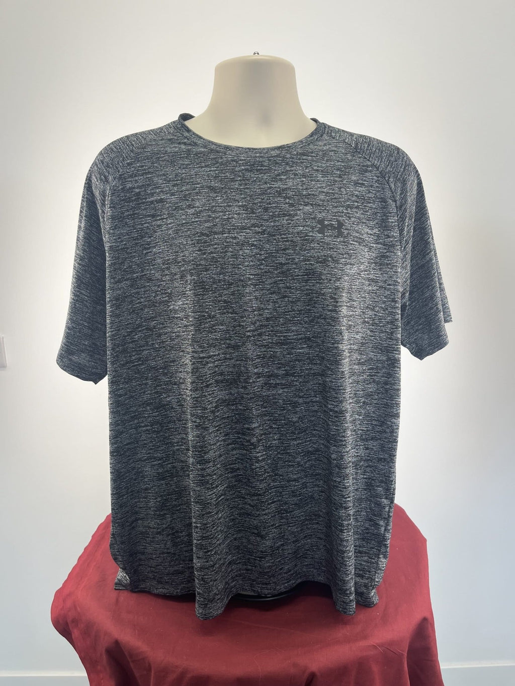 Under Armour Sports T-Shirt - kitround kitround product