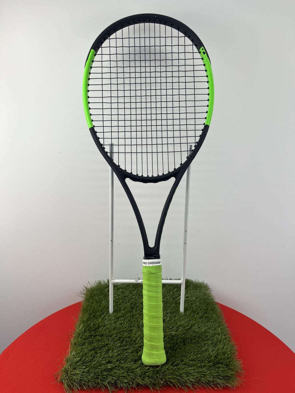 Wilson Blade 98 v6.0 Tennis Racquet (re - gripped) - kitround kitround product