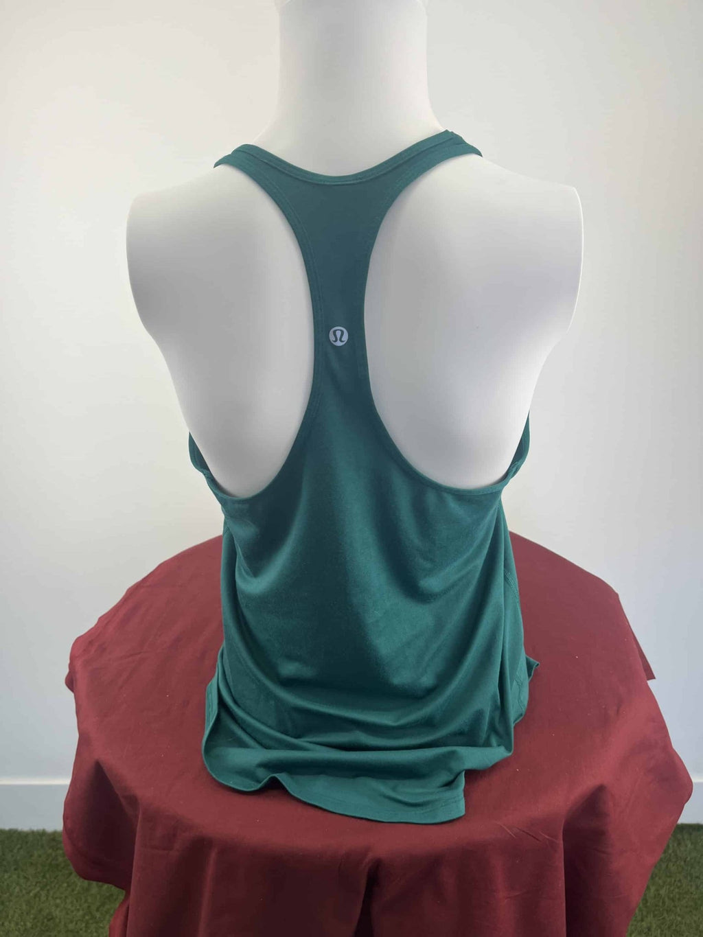 Women's LuLulemon Green Sports Vest - kitround kitround product