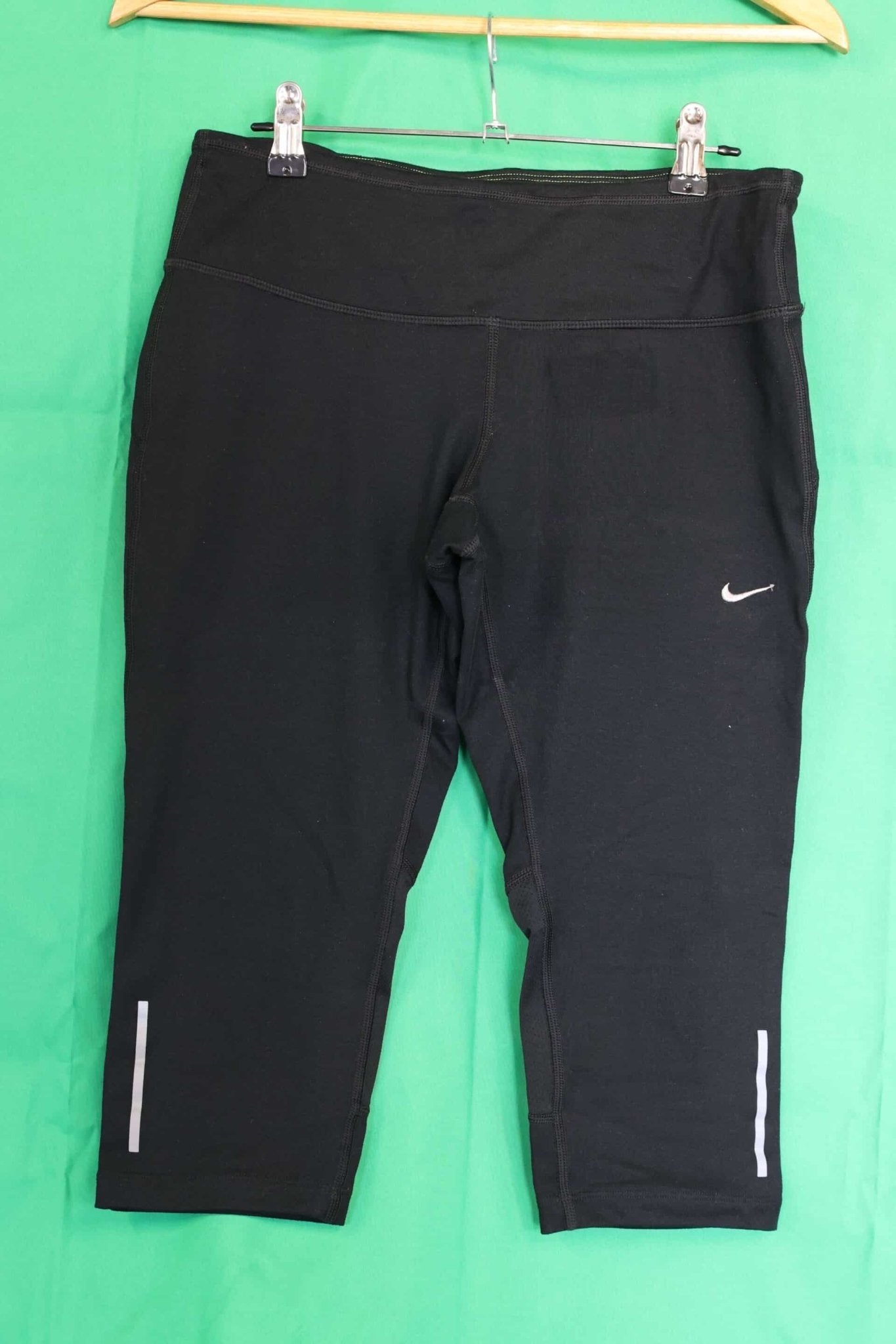 Women's Nike 3/4 Length Running Leggings - kitround kitround product