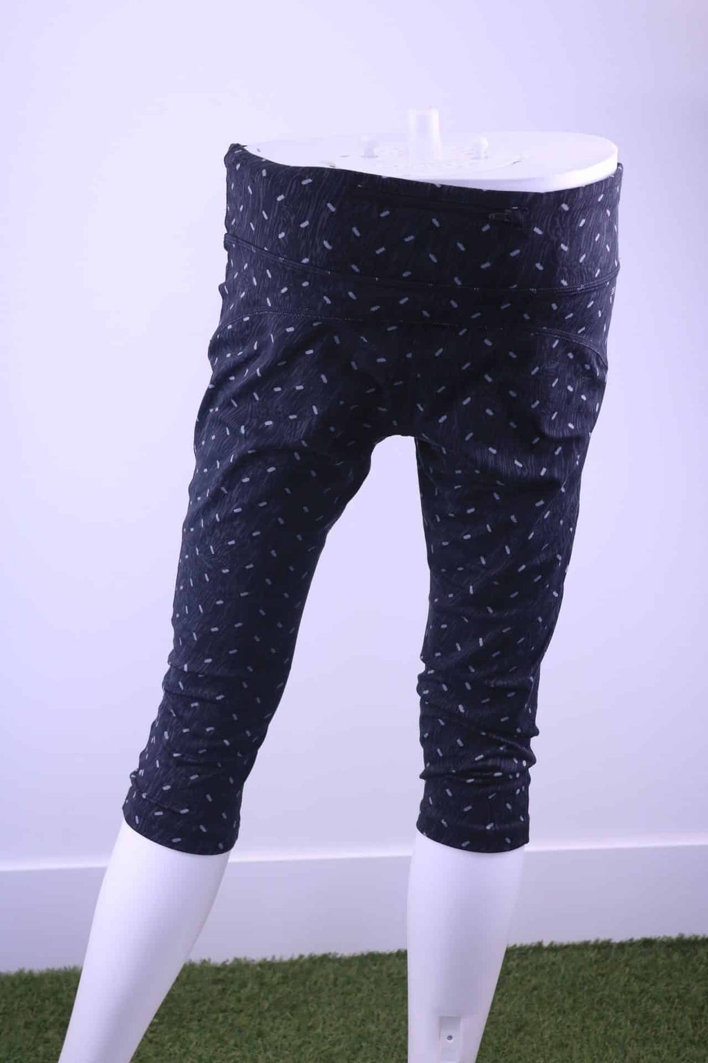 Women's Nike Cropped Leggings - kitround kitround product