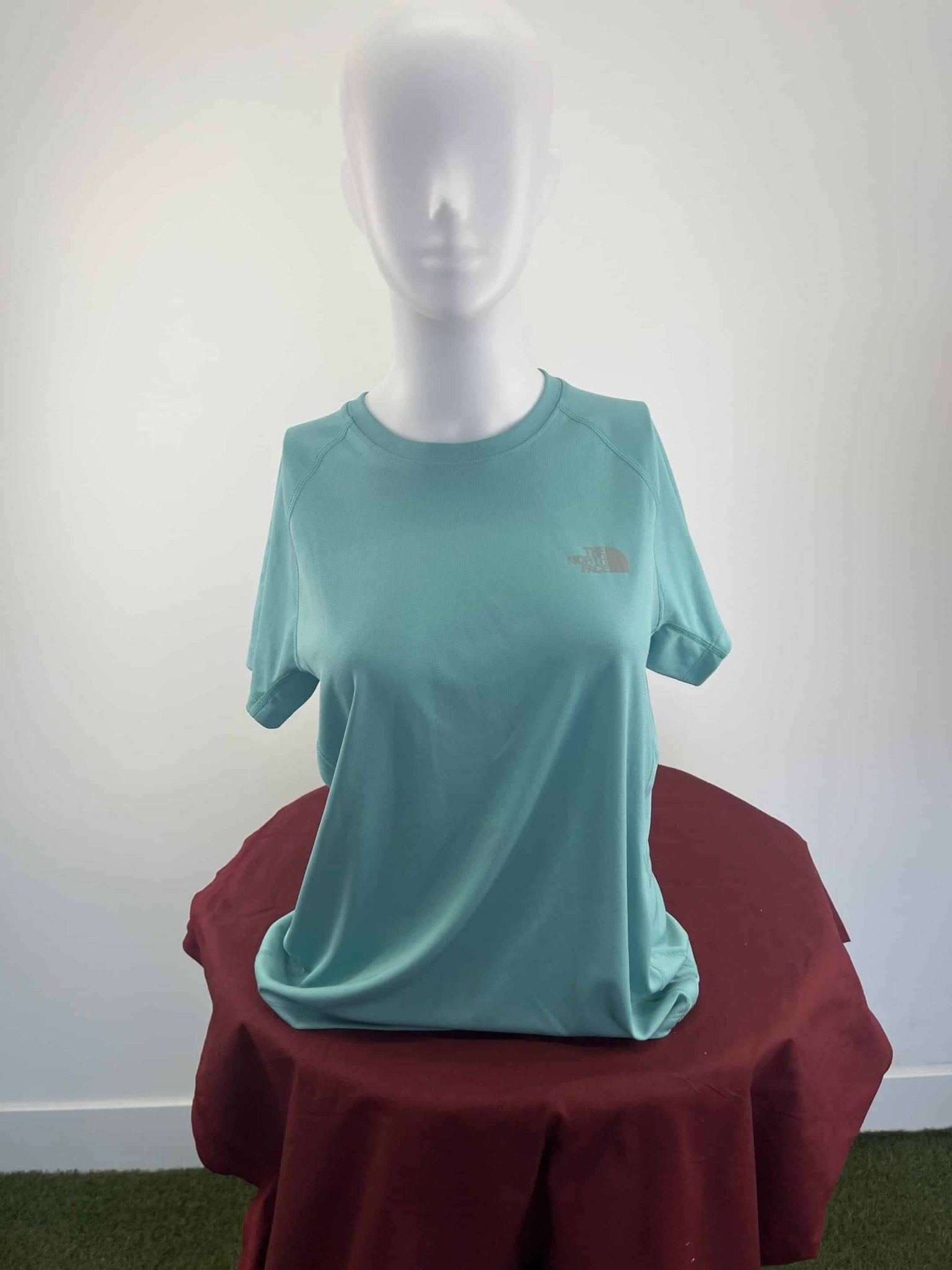 Women’s The North Face T-Shirt - kitround kitround product