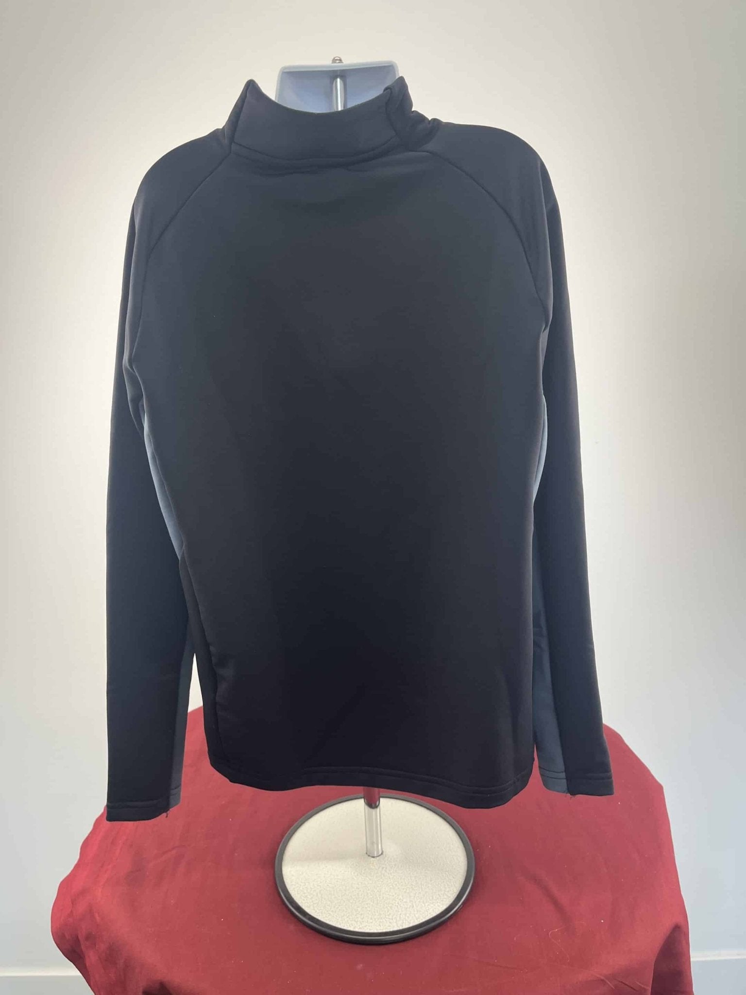 Youth’s Castore MK Dons Black Long Sleeve Sports Top Size M - kitround kitround product