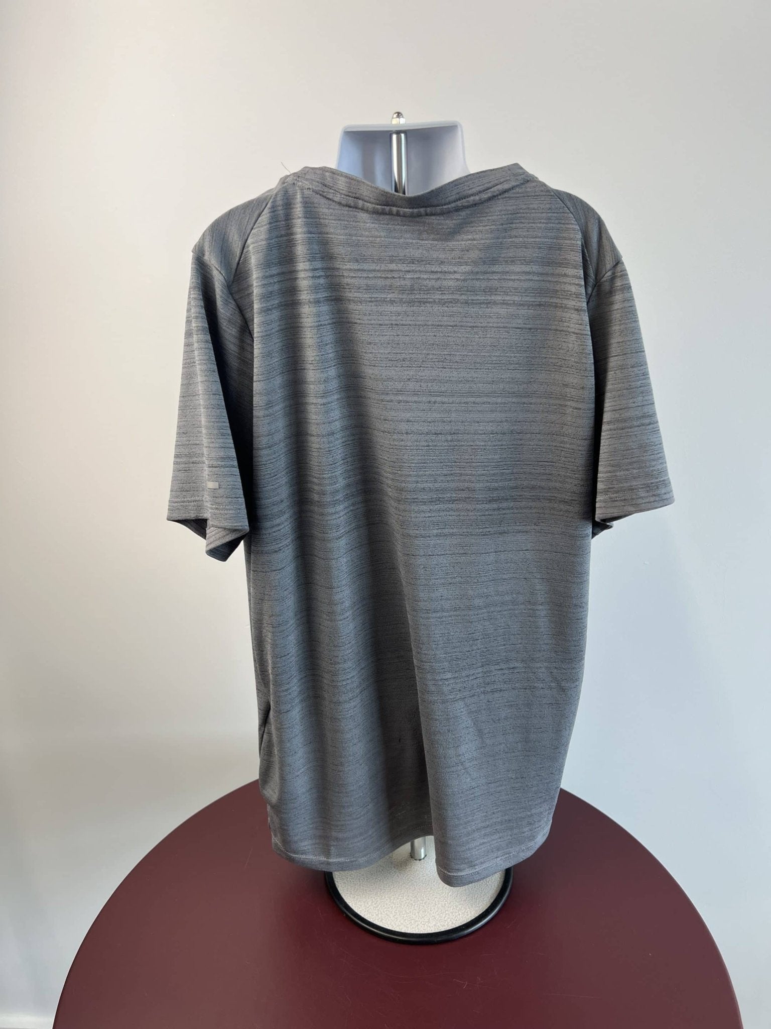 Youth's Nike Grey Training T-Shirt Age 14 - 16 - kitround kitround product