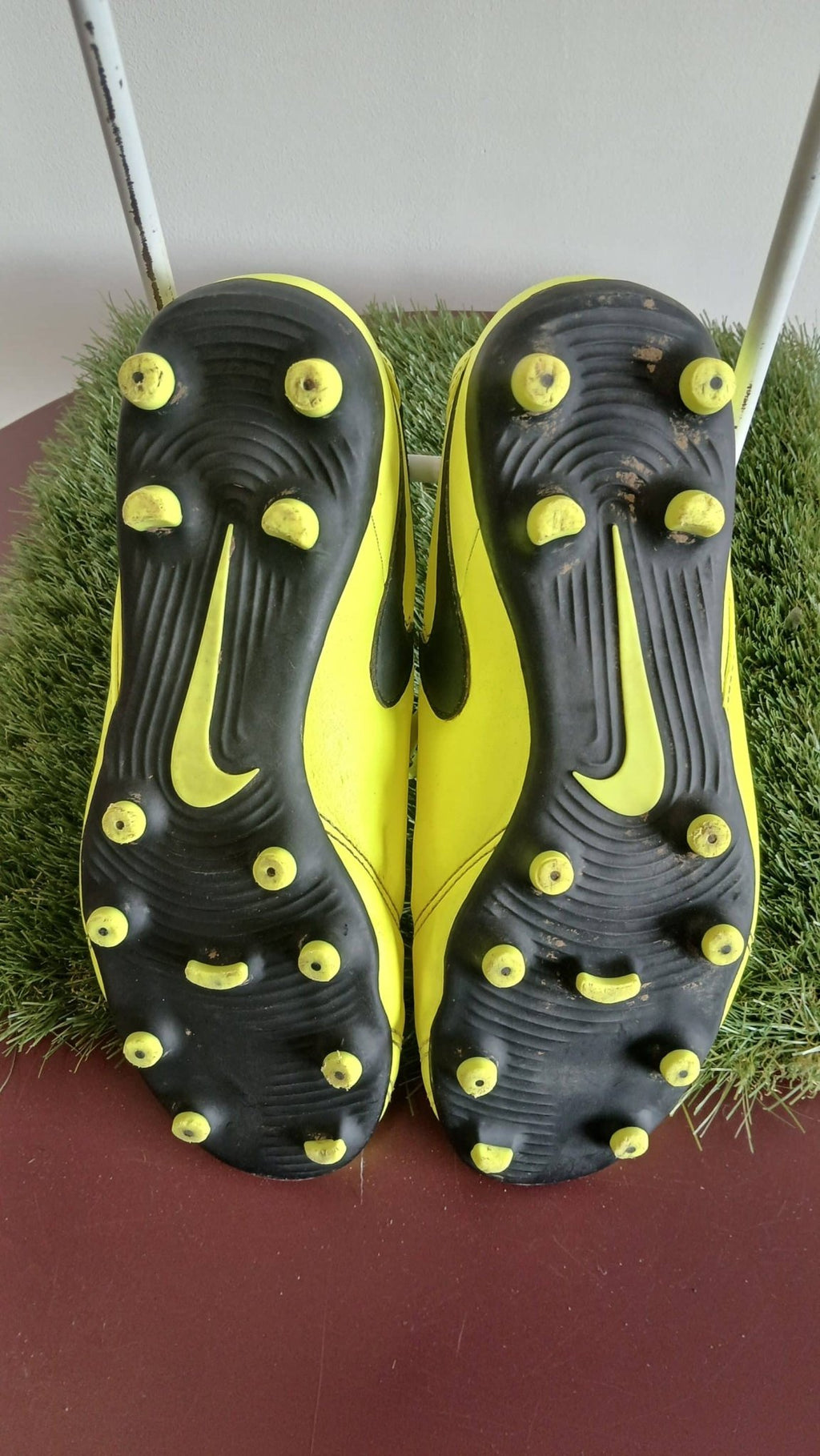 Youths Nike Tiempo Football Boots - kitround kitround product