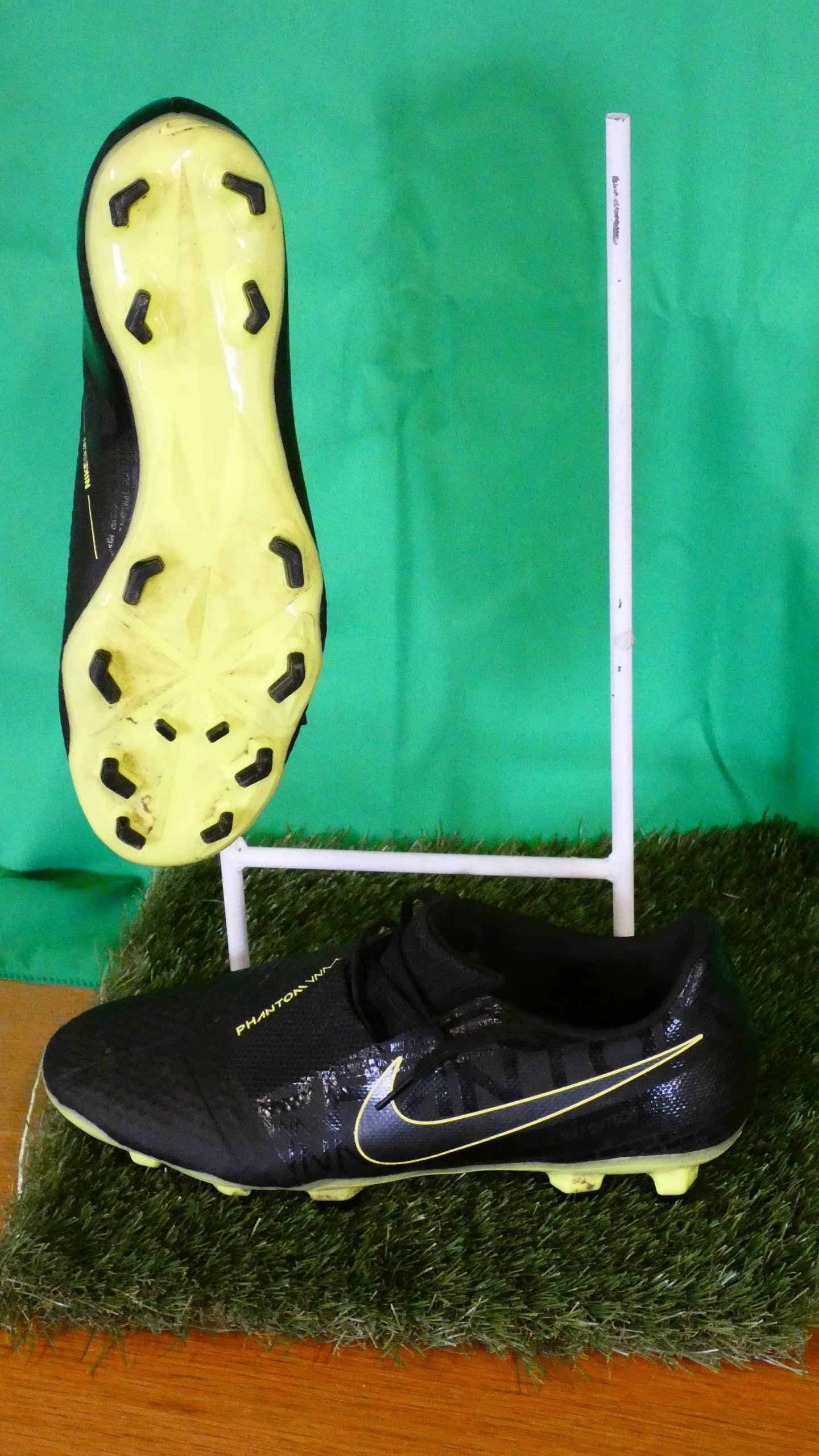 Kids Nike Phantom Football Boots