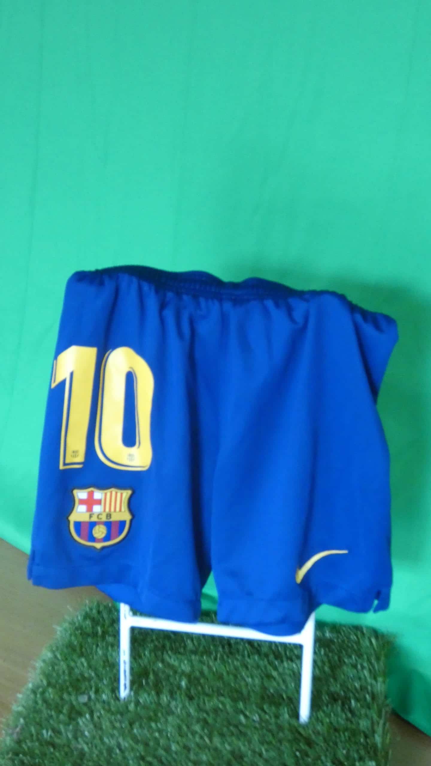 Kids Barcelona FC Football Shorts – Age 6-8