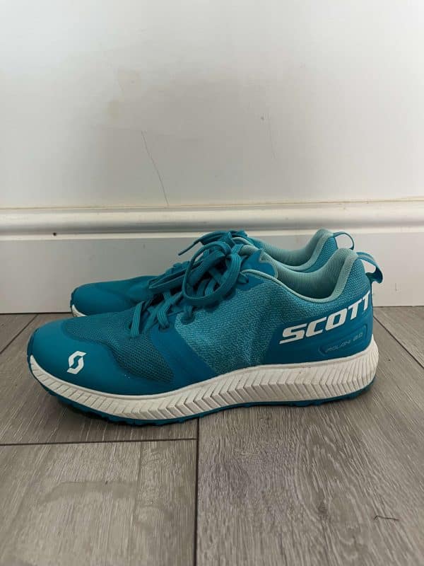 Pair of Adults or Youths Scott Trainers - Image 2