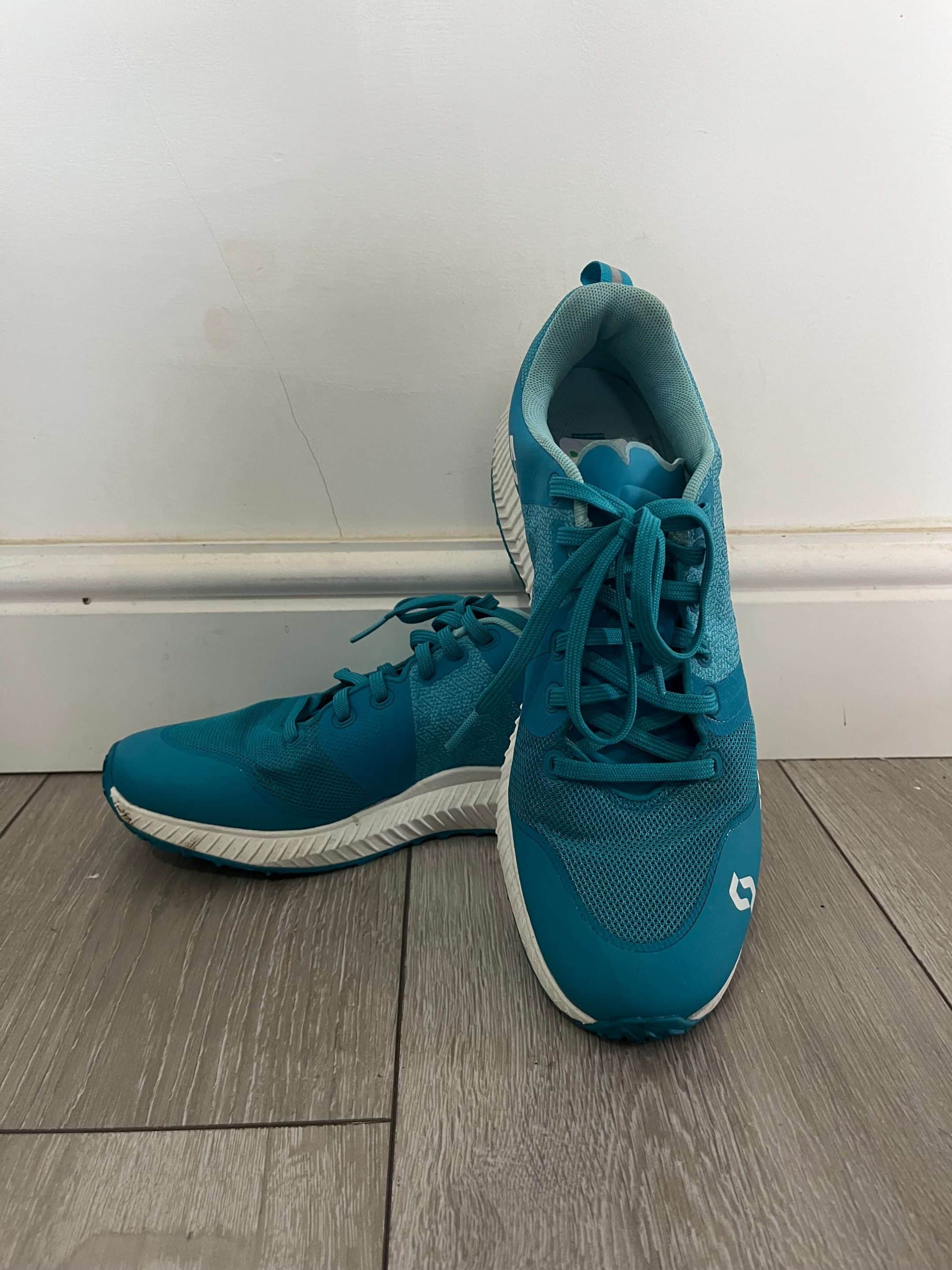Pair of Adults or Youths Scott Trainers