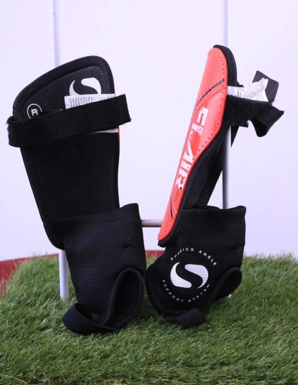 Kids Sondico Shin Pads - Image 2