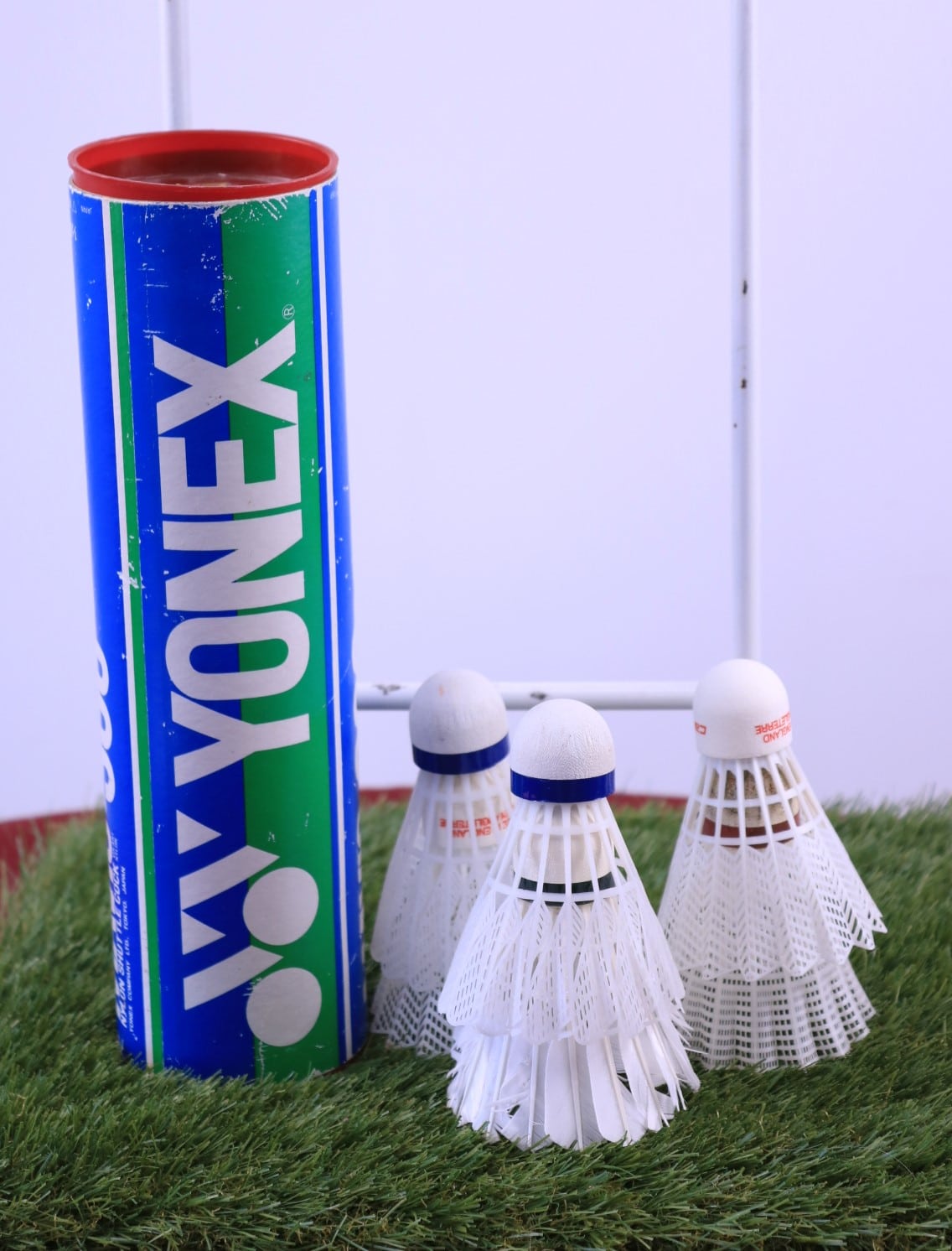 Tube of 6 Yonex Shuttlecocks