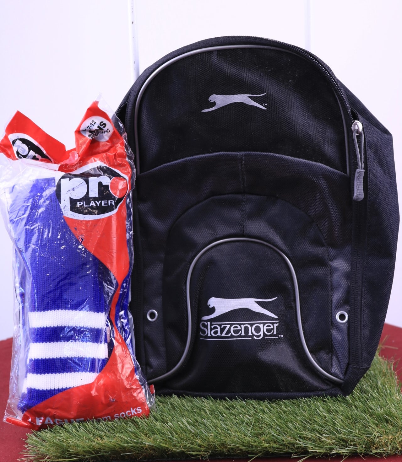 Slazenger Boot Bag and Pair of Proplayer Adult Socks