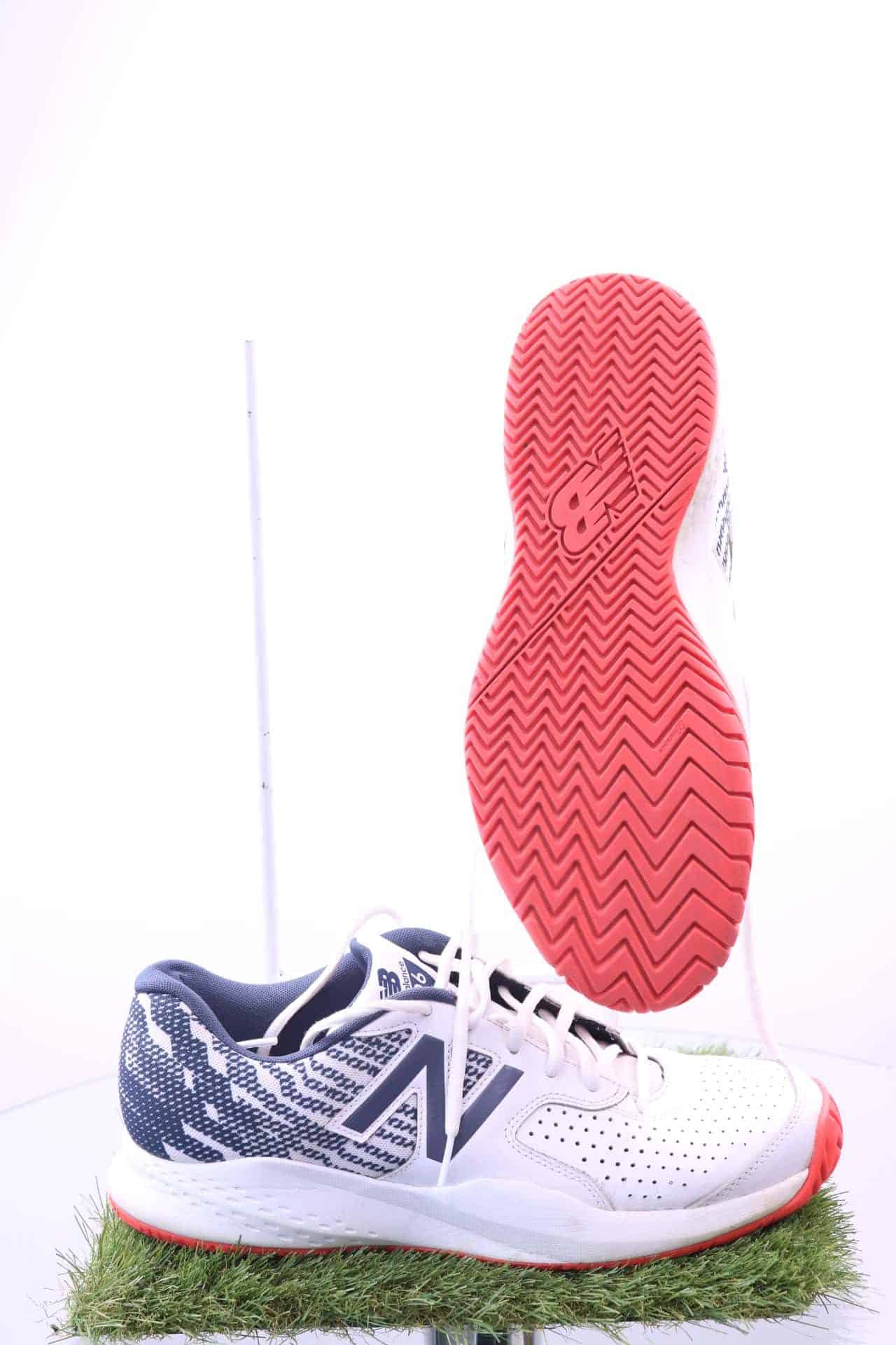 New Balance 696 V3 Hard Court Tennis Shoe